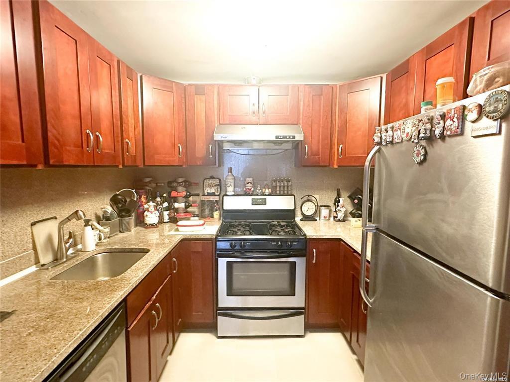 Condo 64th Street Queens, NY 11377, MLS-942068-8