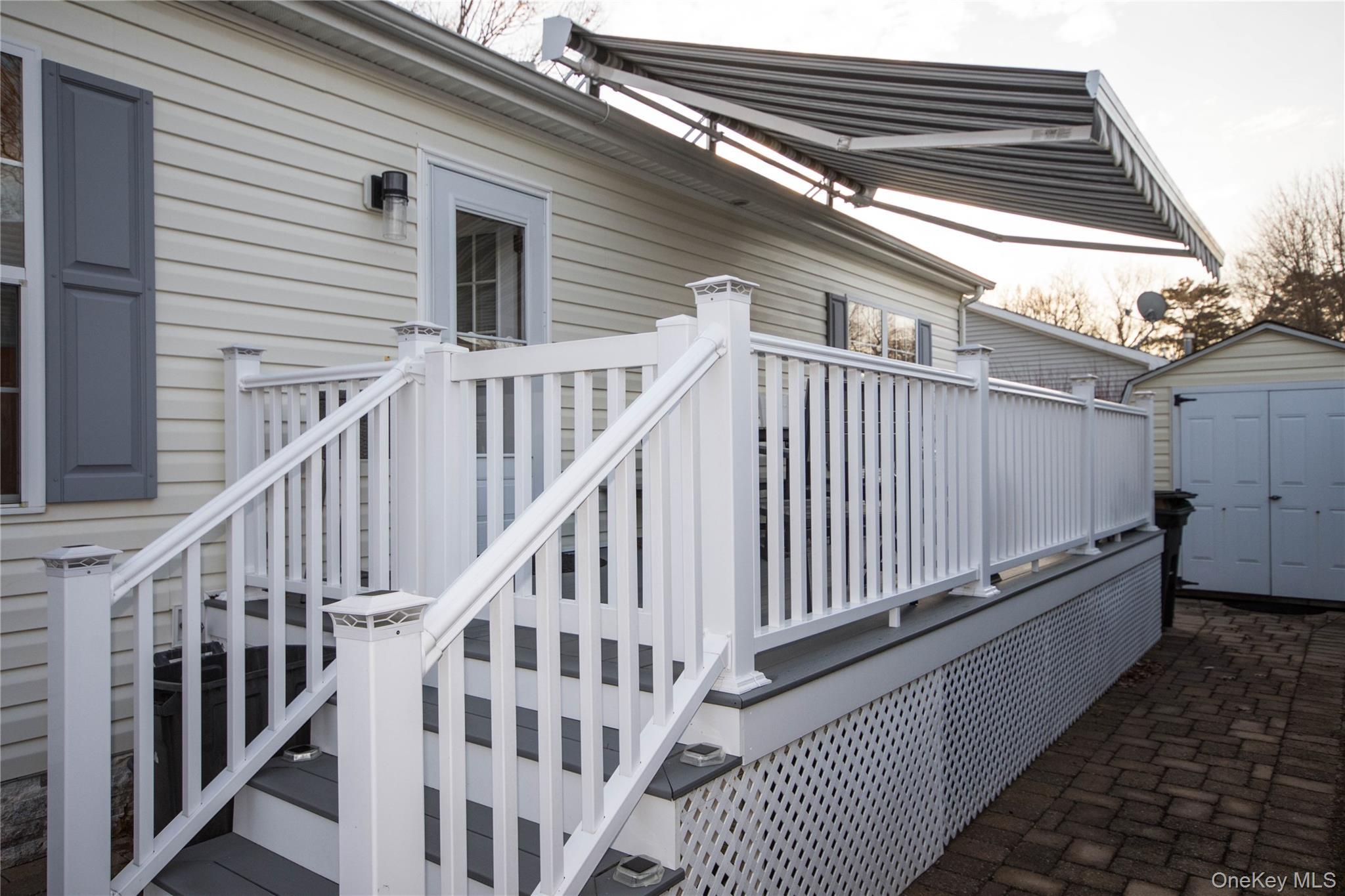 Single Family Old Country Rd  Suffolk County, NY 11901, MLS-942069-13