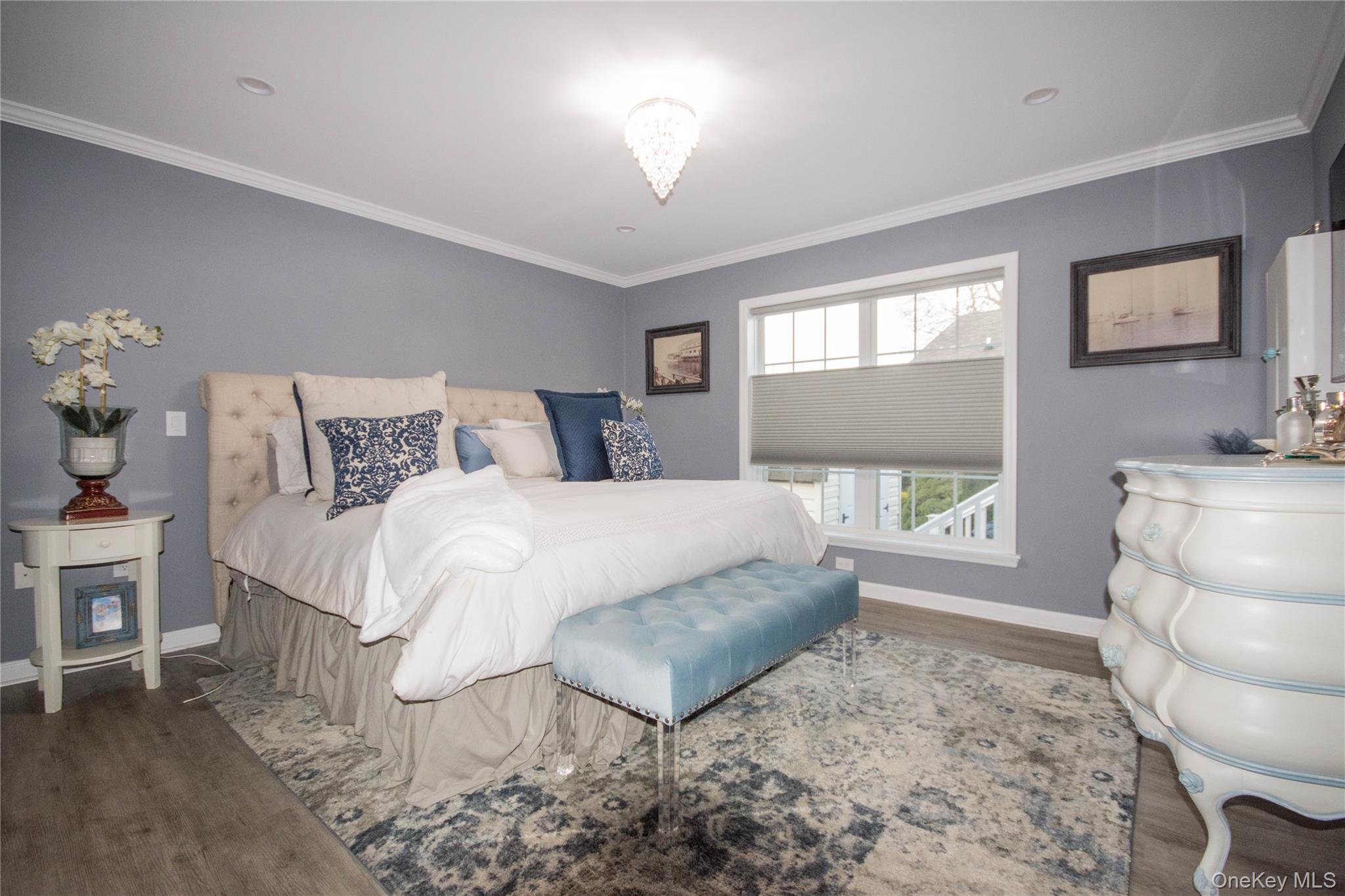 Single Family Old Country Rd  Suffolk County, NY 11901, MLS-942069-7