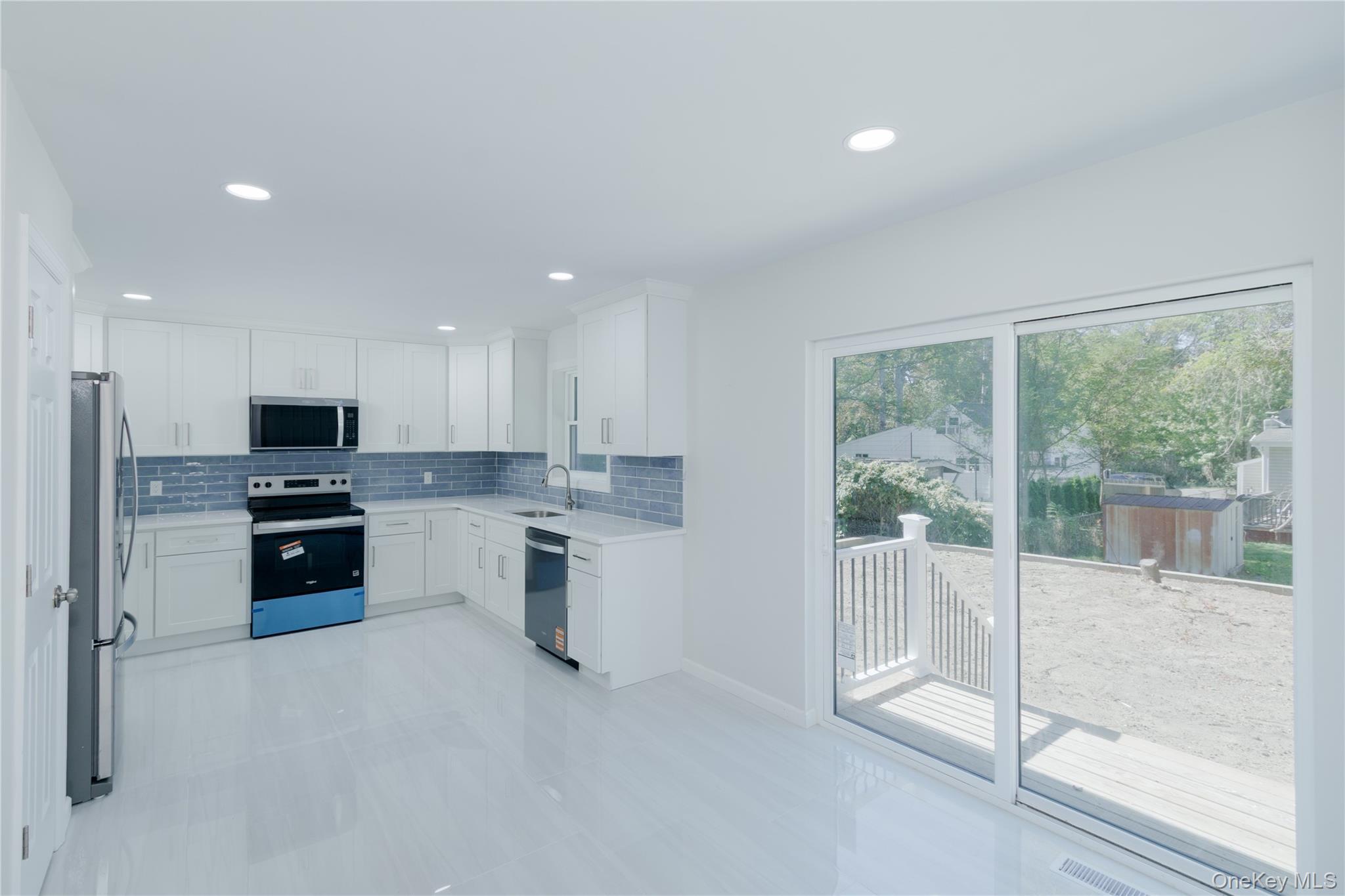 Single Family Mckinley Suffolk County, NY 11951, MLS-942106-11