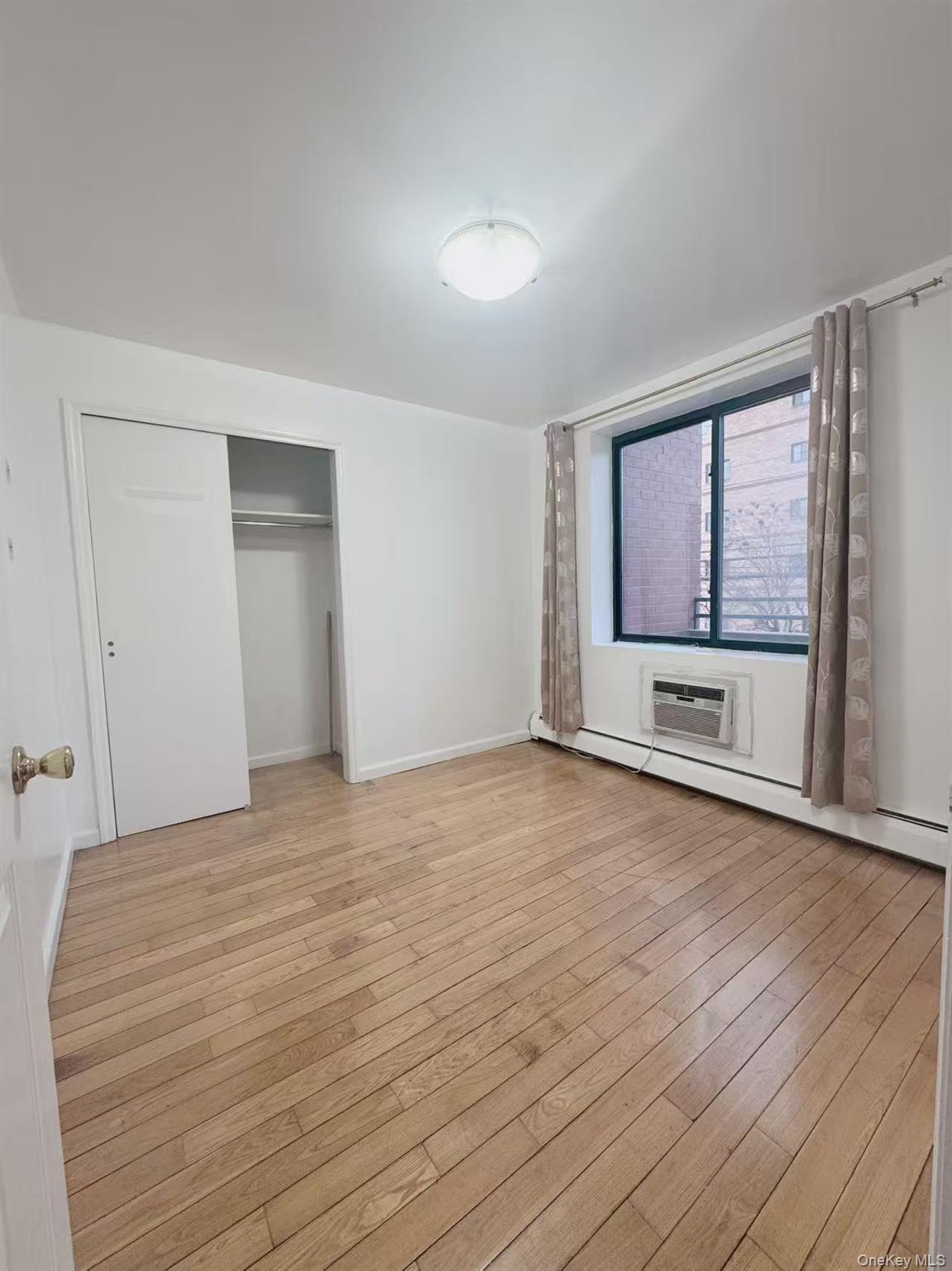 Condo 35th Queens, NY 11354, MLS-942125-4