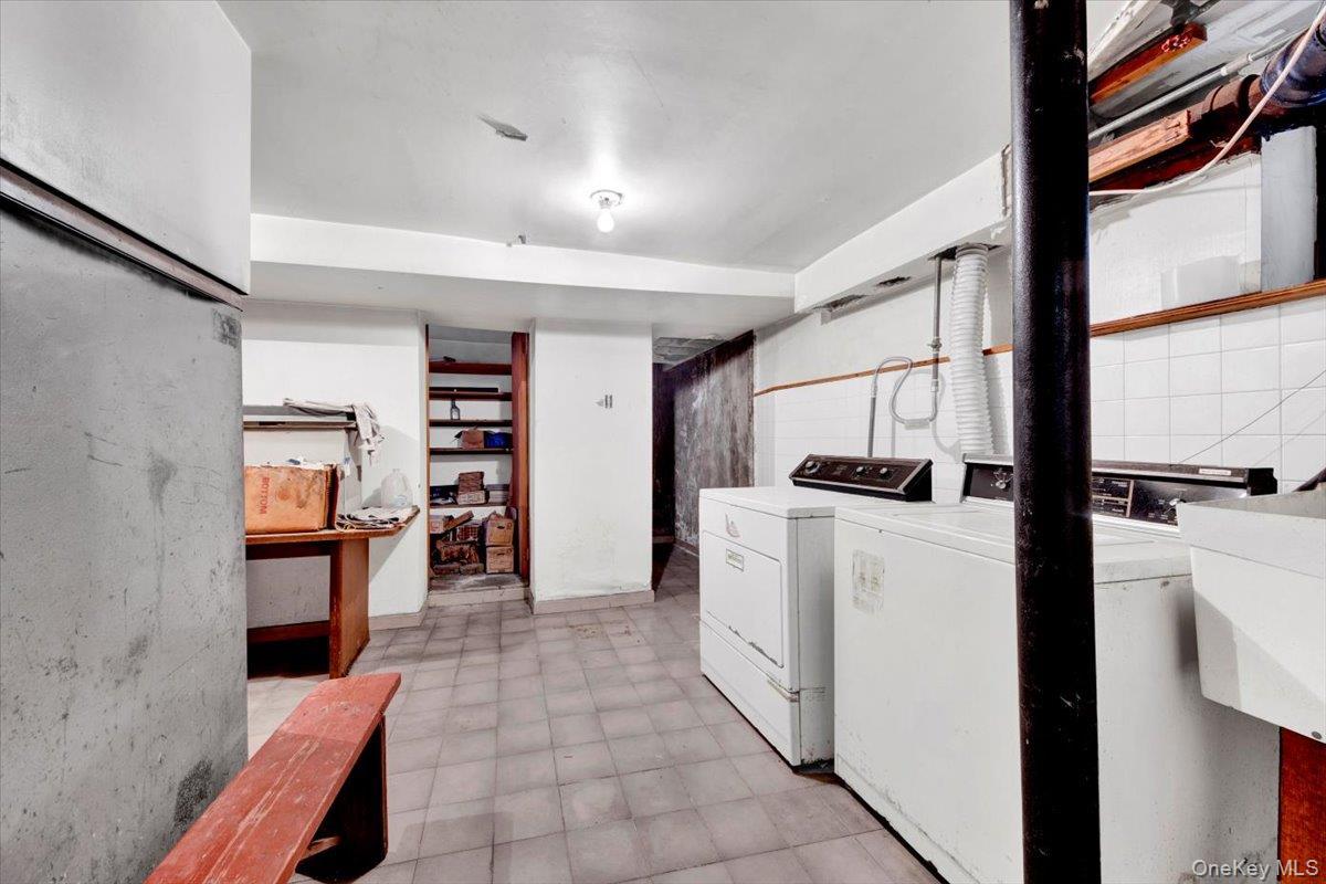 Single Family 5th  Westchester County, NY 10550, MLS-942152-8