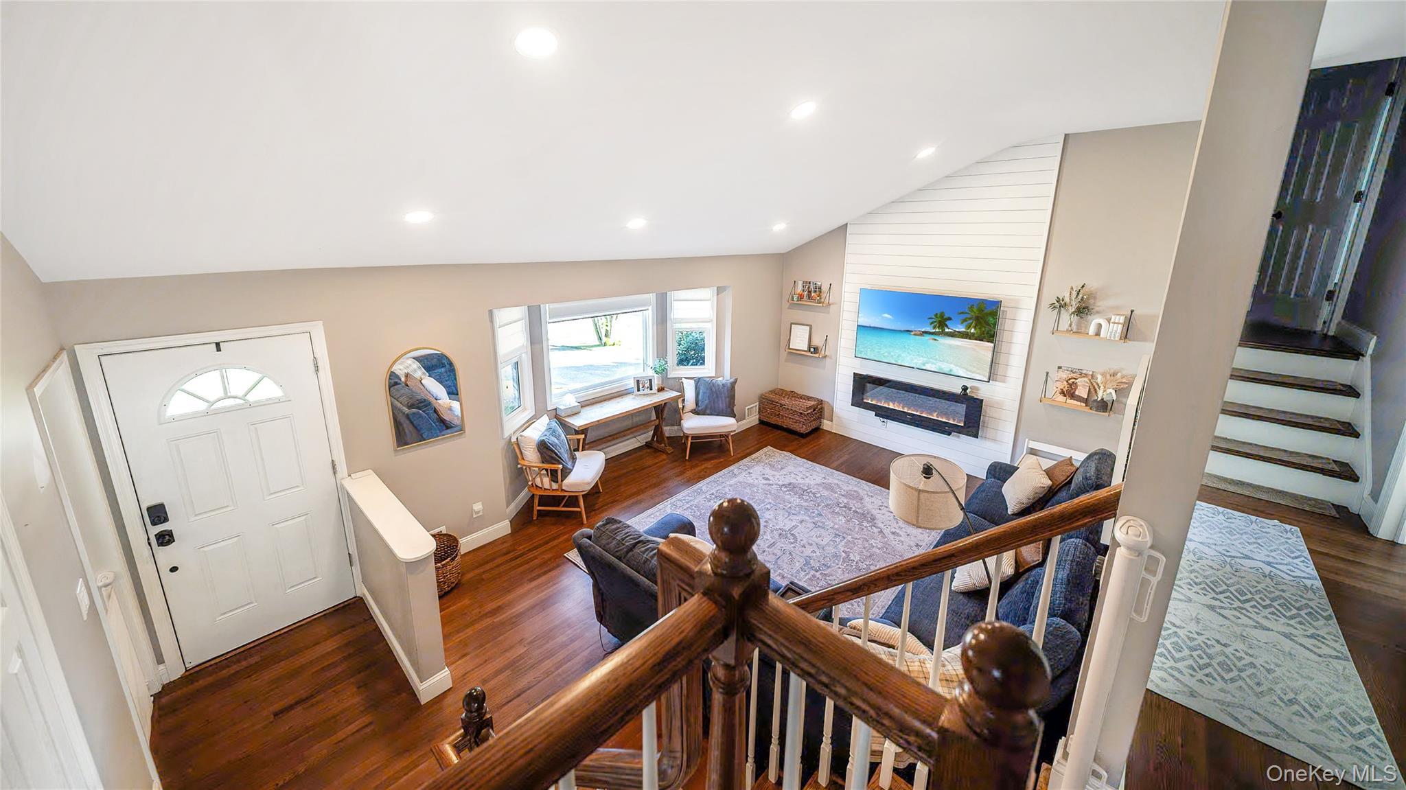 Single Family Ponder Suffolk County, NY 11729, MLS-942167-11