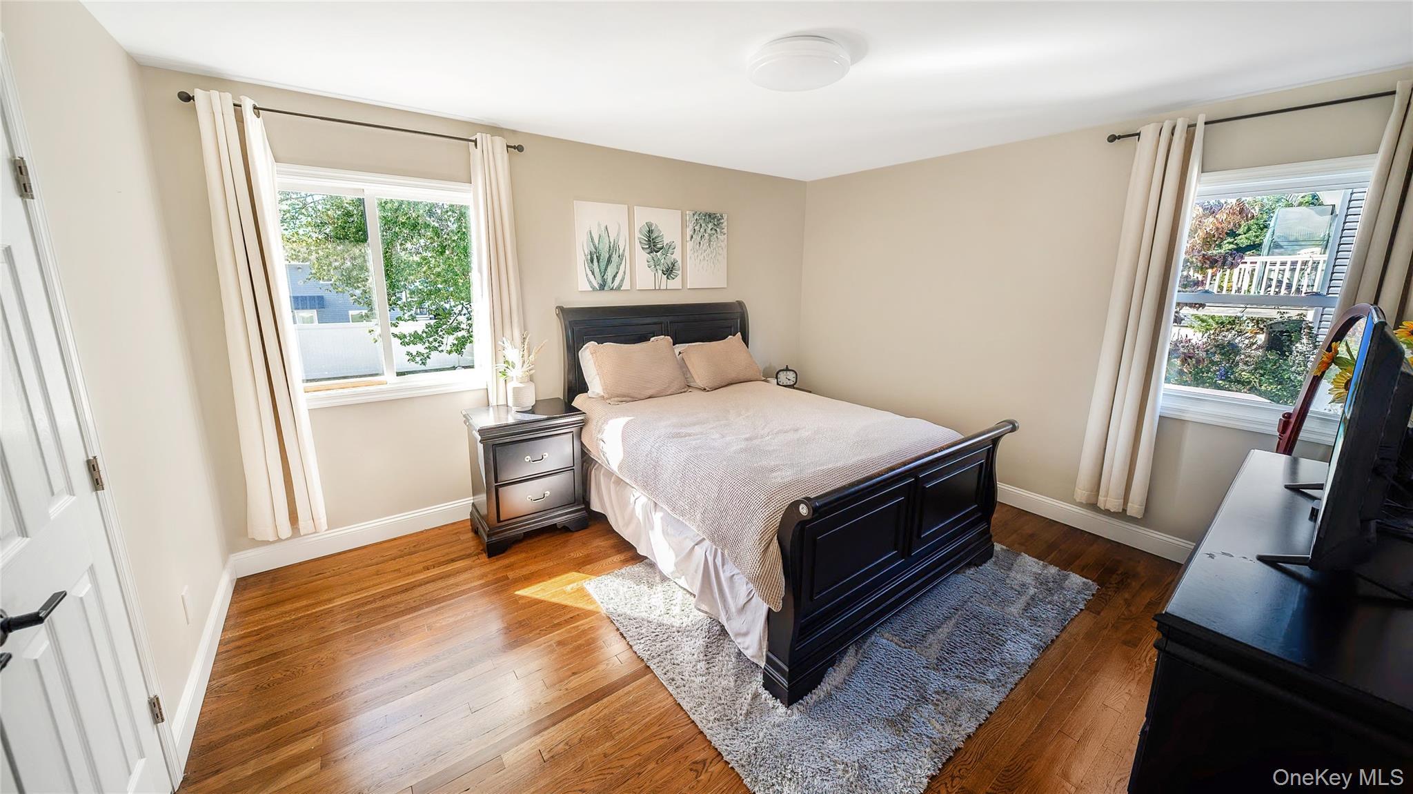 Single Family Ponder Suffolk County, NY 11729, MLS-942167-18