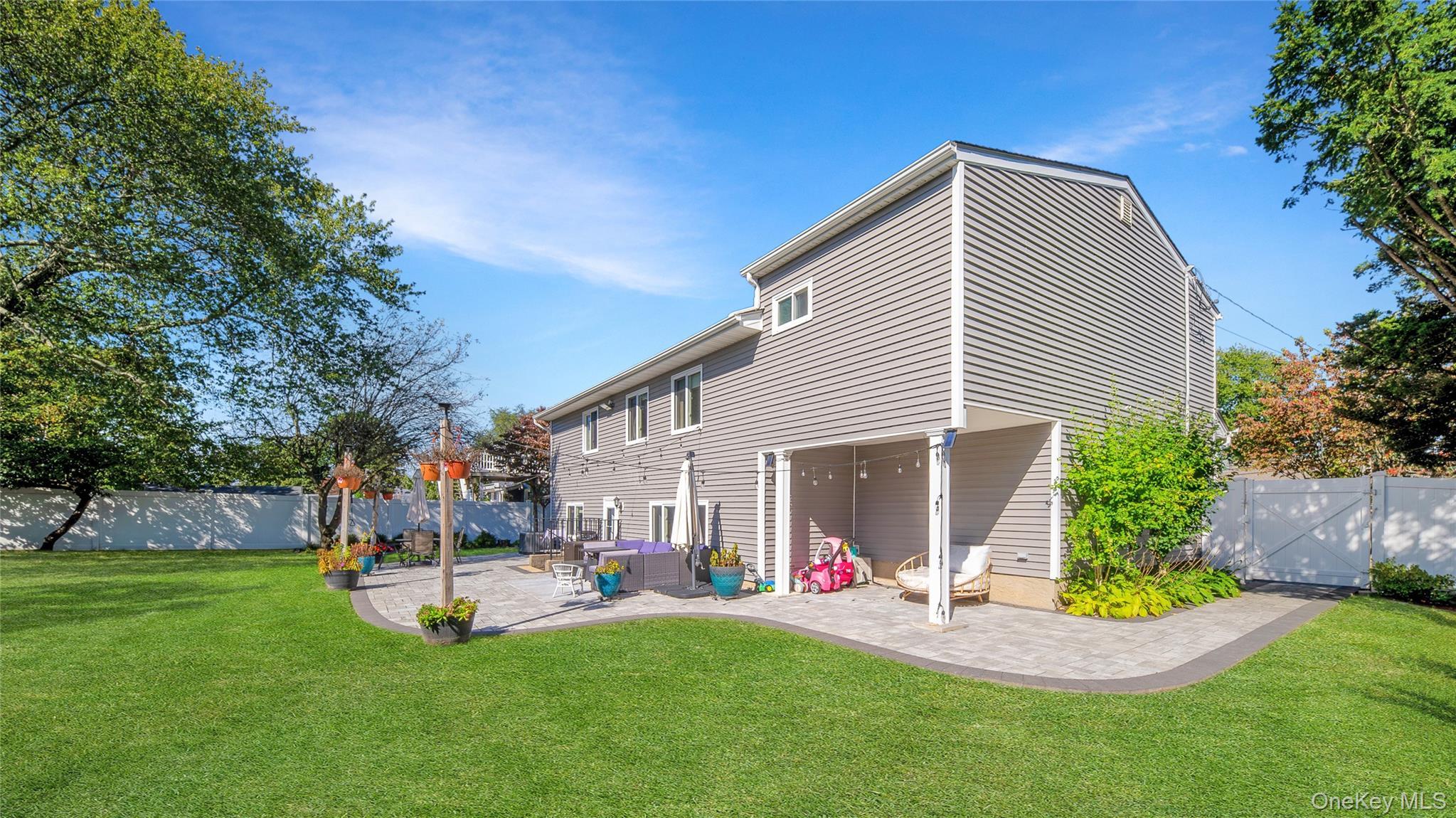 Single Family Ponder Suffolk County, NY 11729, MLS-942167-37