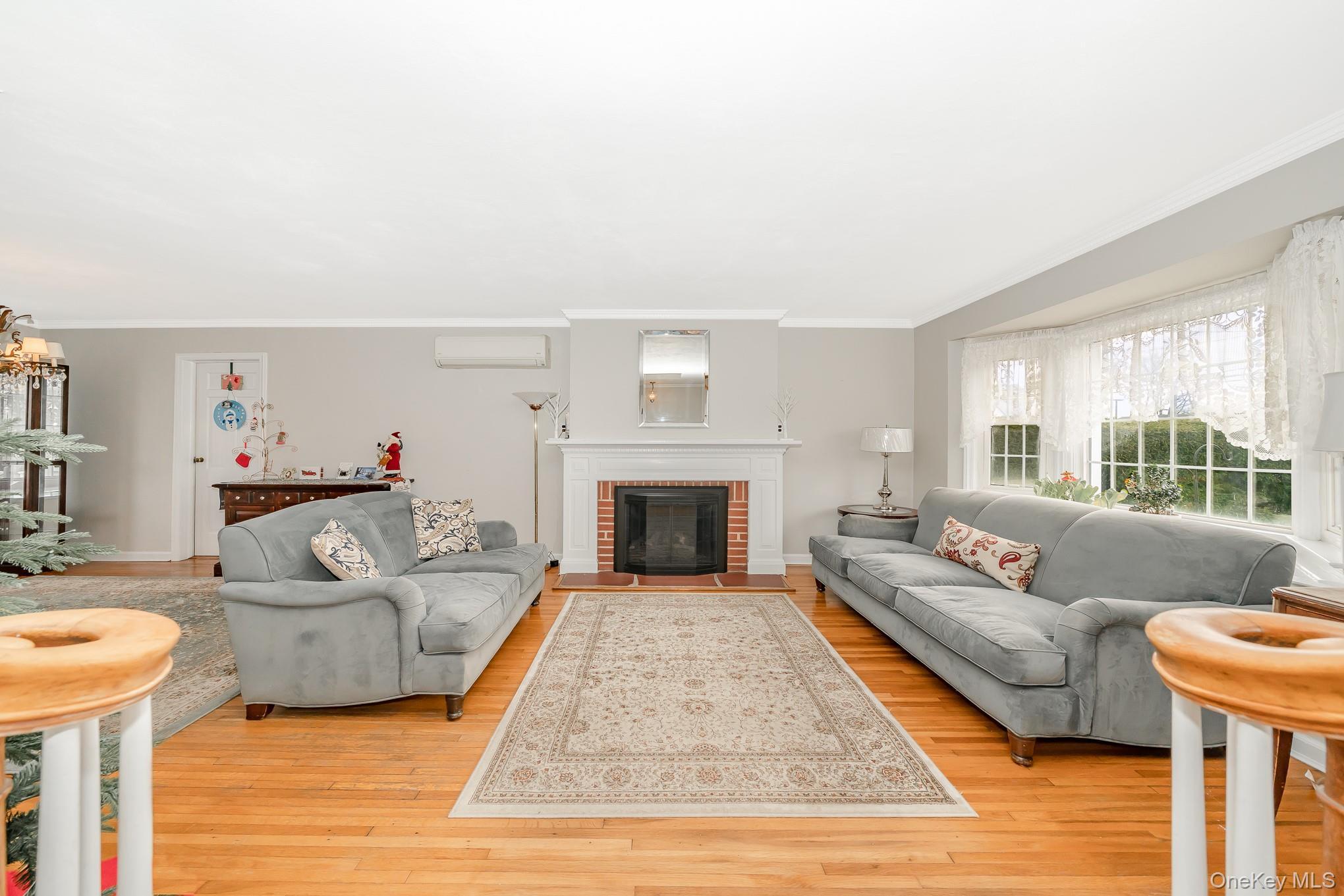 Single Family Wilburne  Nassau County, NY 11783, MLS-942173-13