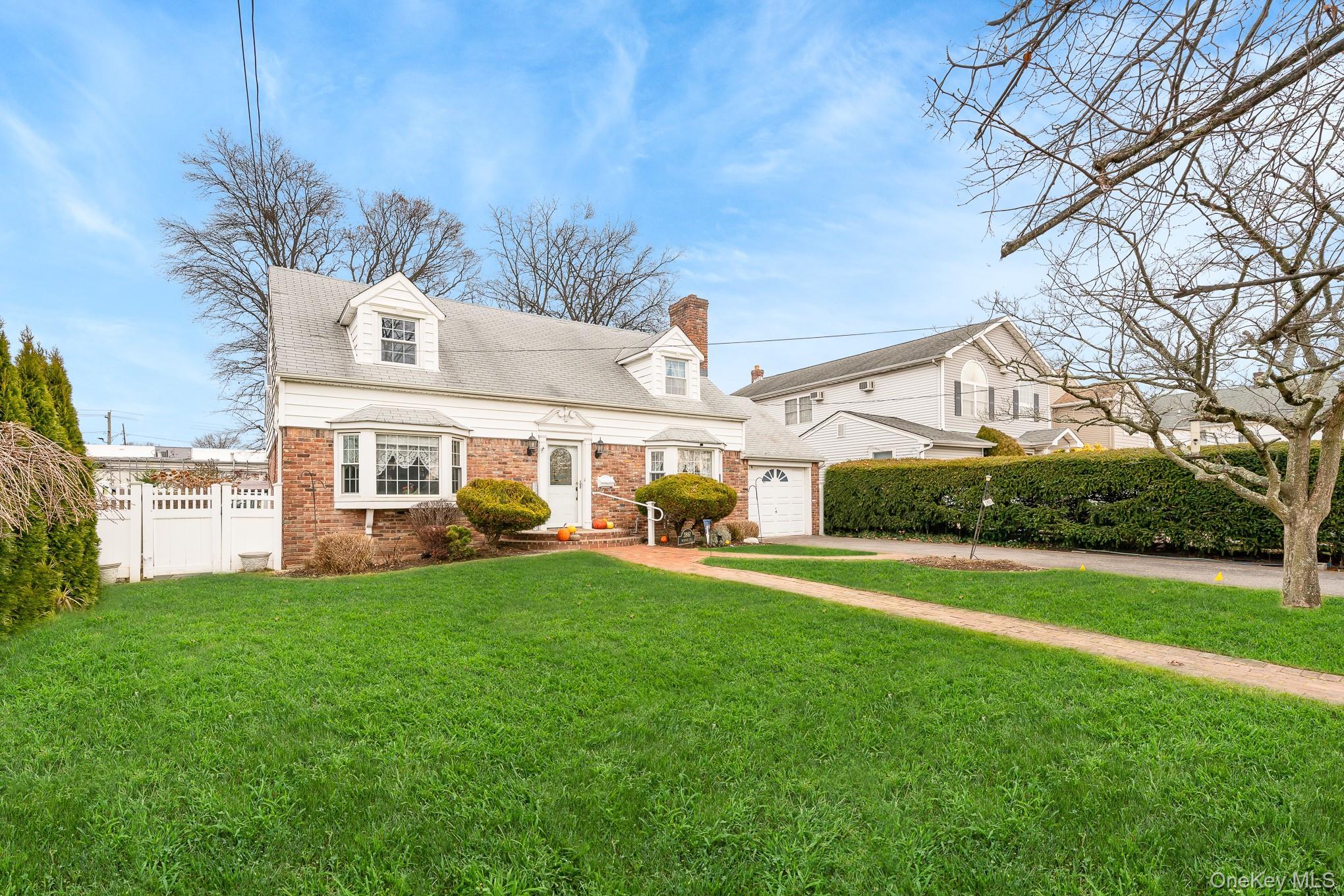 Single Family Wilburne  Nassau County, NY 11783, MLS-942173-3