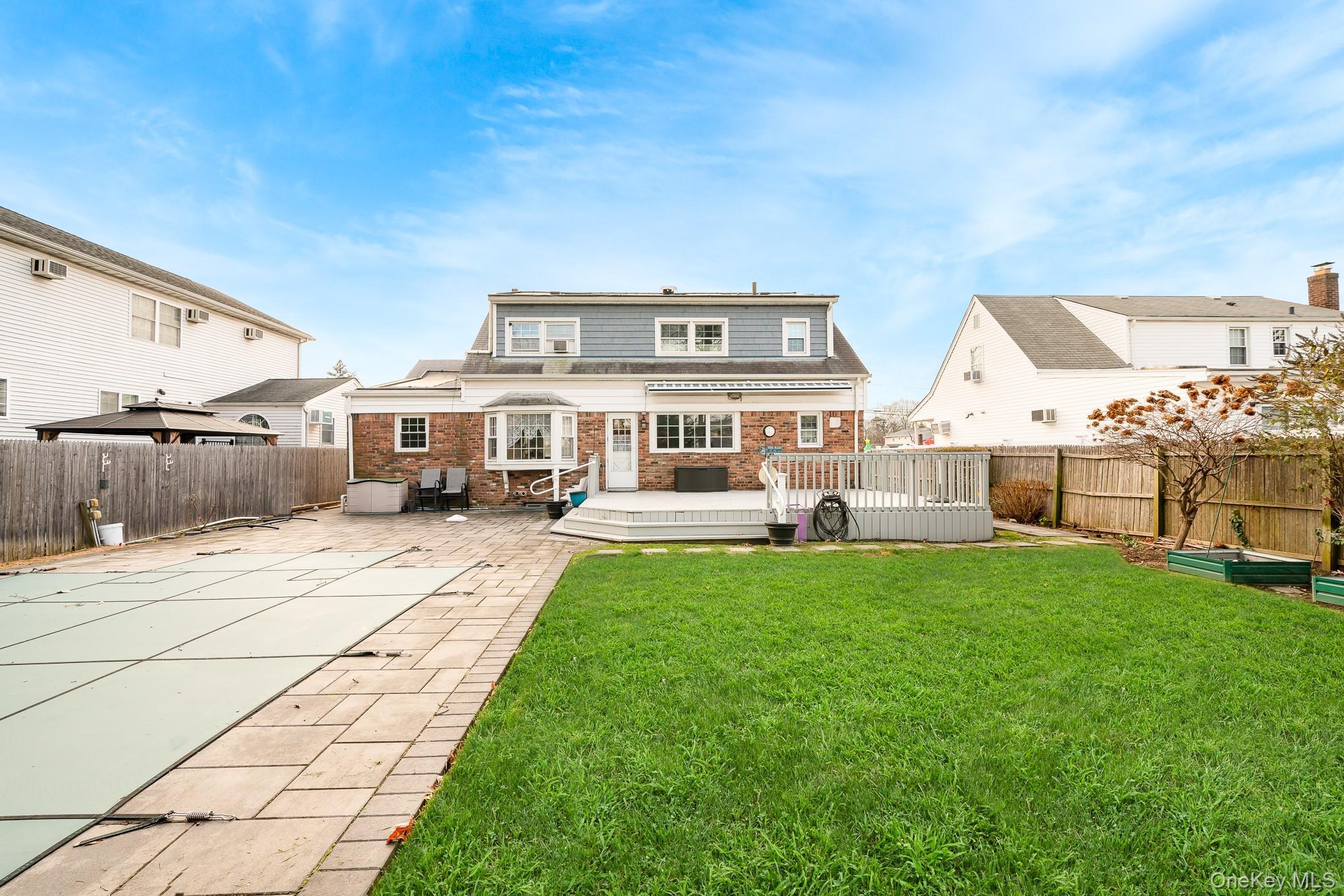 Single Family Wilburne  Nassau County, NY 11783, MLS-942173-5