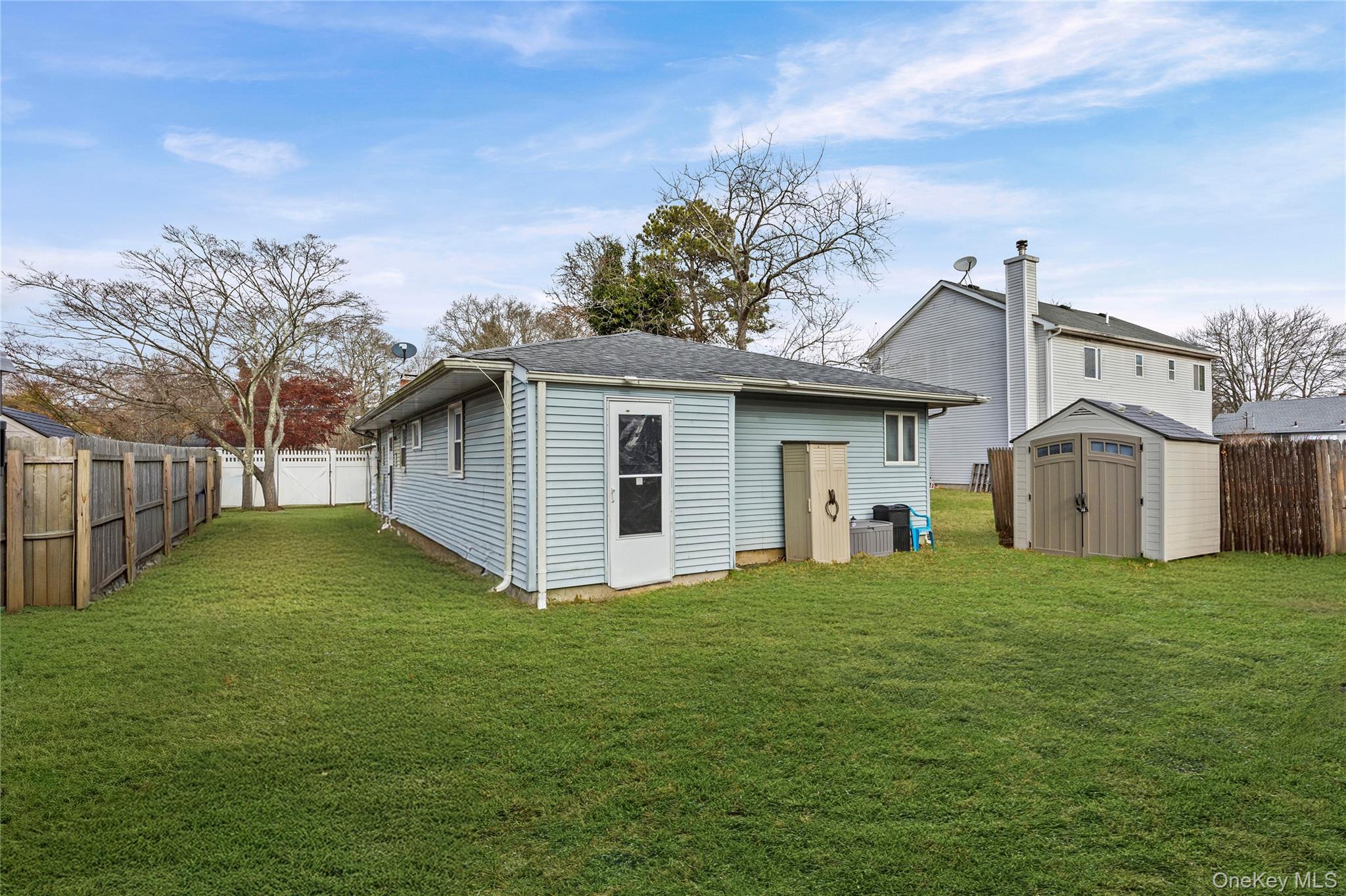 Single Family Fairview Suffolk County, NY 11967, MLS-942197-5