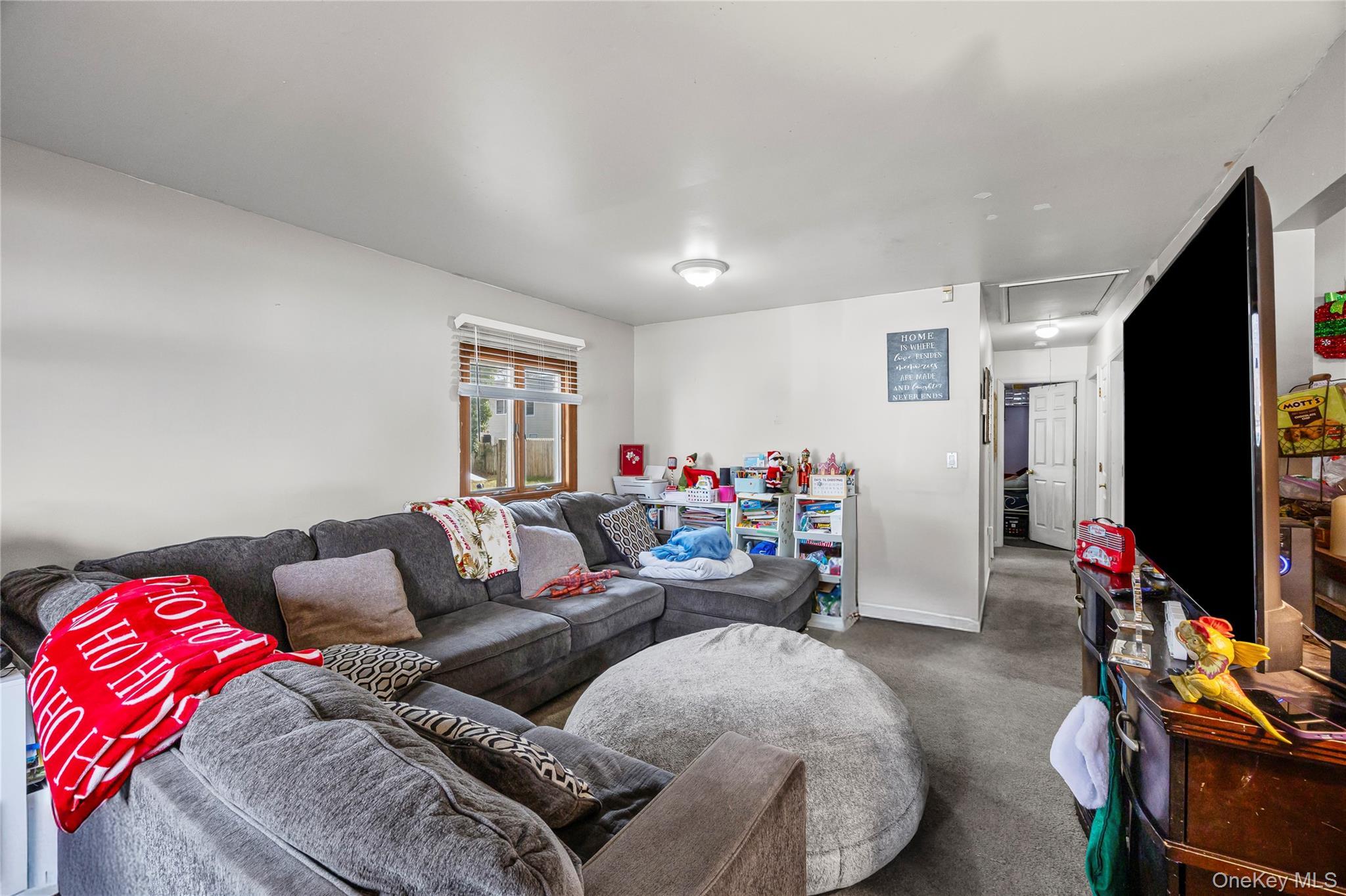 Single Family Fairview Suffolk County, NY 11967, MLS-942197-6