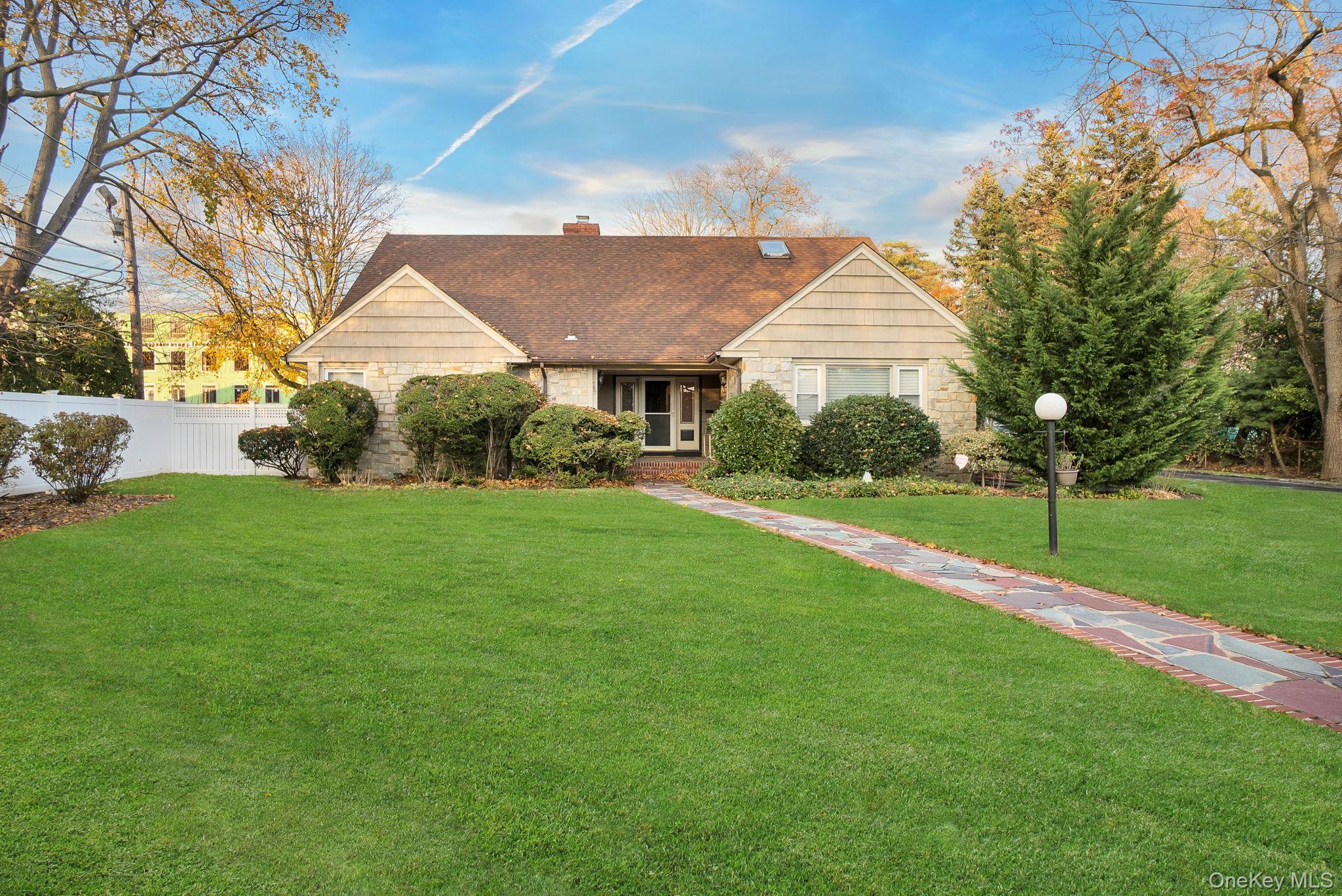 Single Family Bixby Nassau County, NY 11510, MLS-942198-2