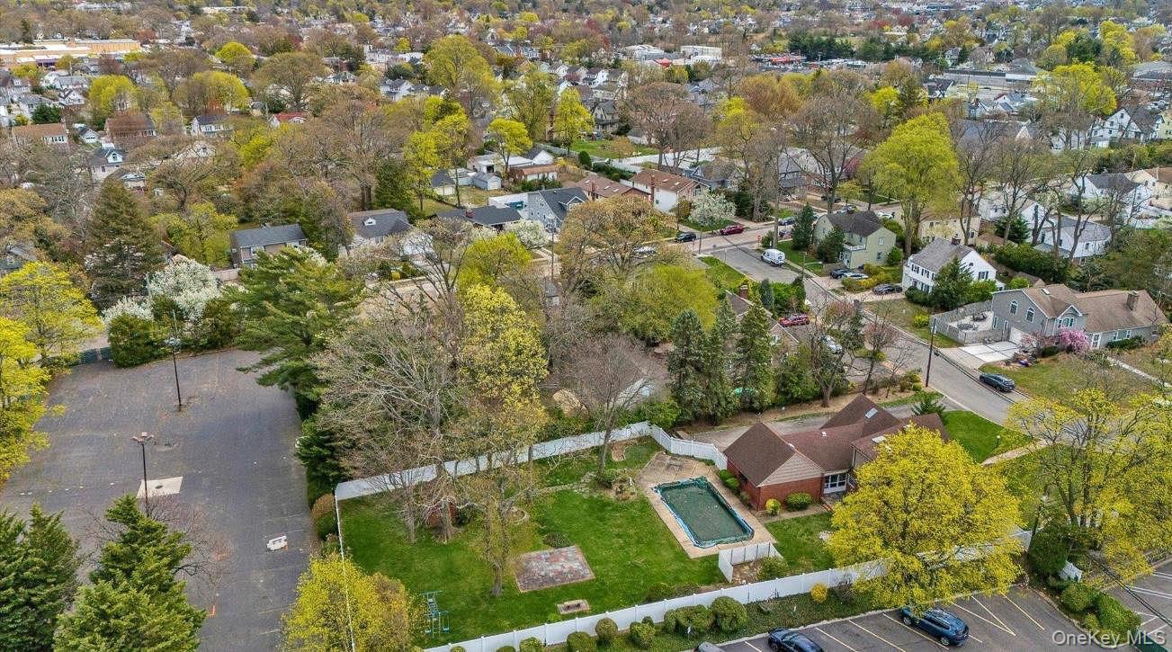 Single Family Bixby Nassau County, NY 11510, MLS-942198-8