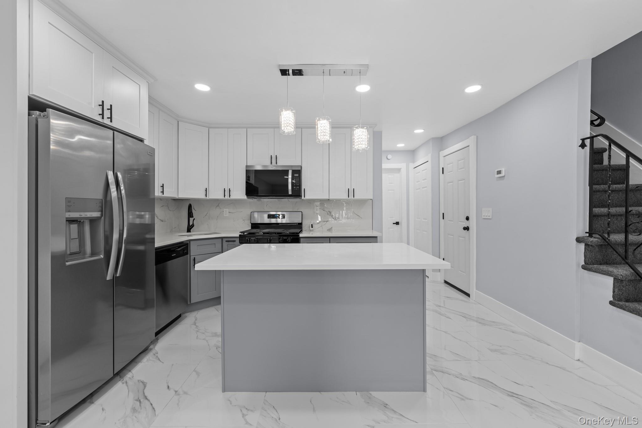 Single Family Van Siclen  Brooklyn, NY 11207, MLS-942236-4