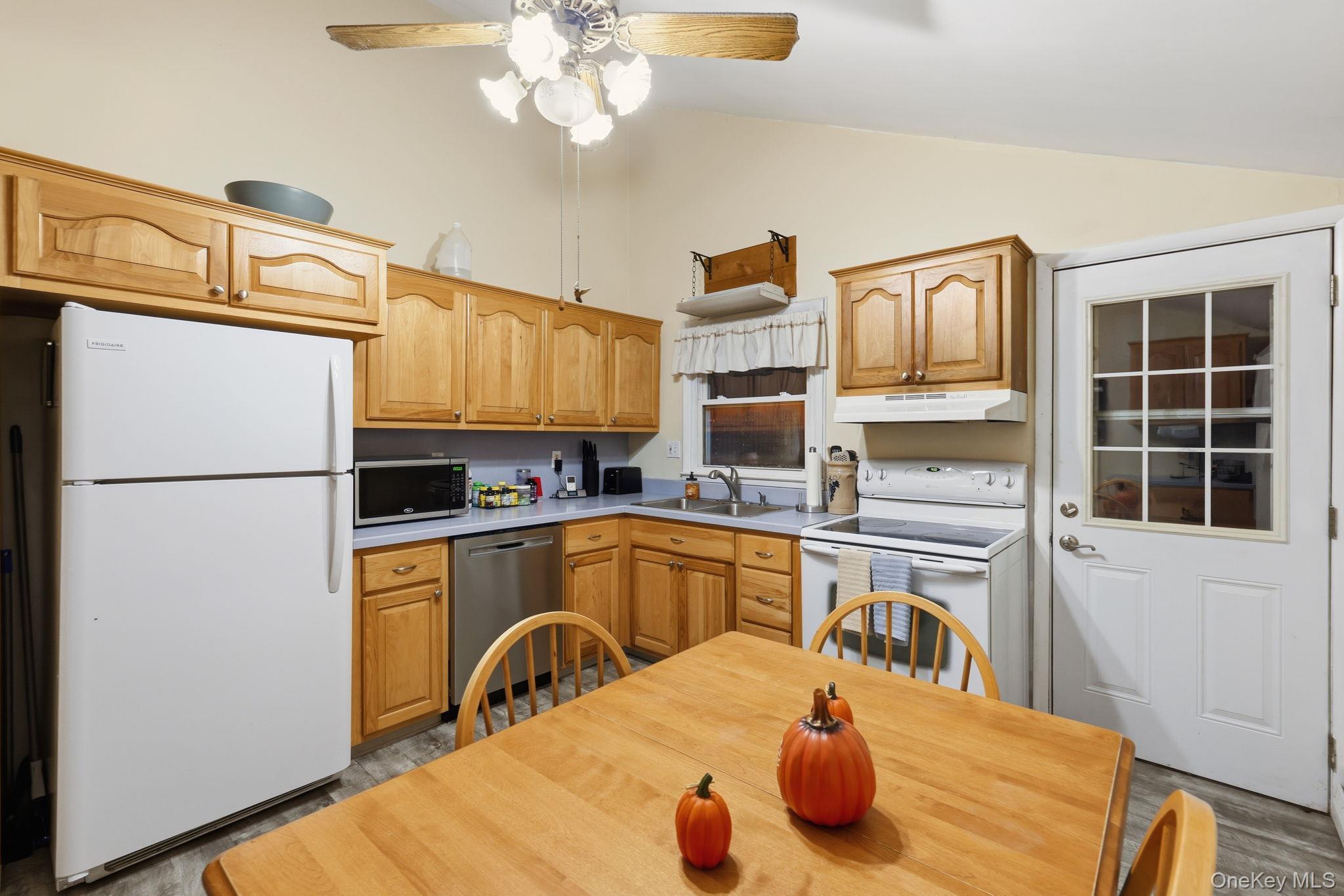 Single Family Liss Dutchess County, NY 12590, MLS-942249-13