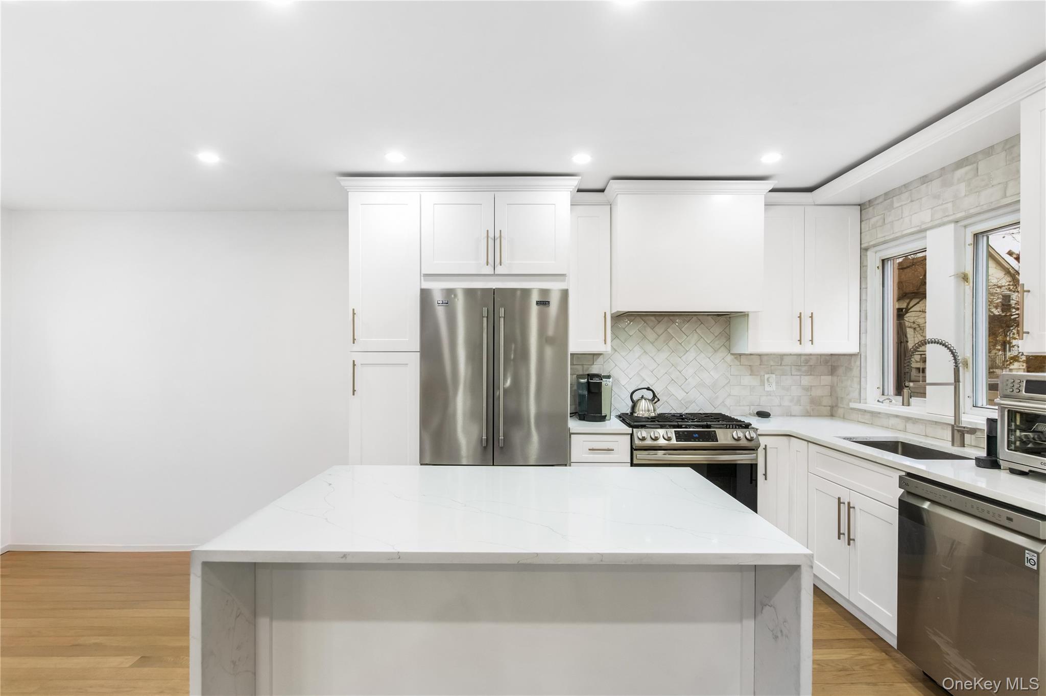 Single Family Floyd  Staten Island, NY 10310, MLS-942263-6