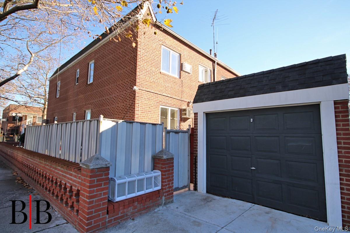 Single Family 58th  Brooklyn, NY 11234, MLS-942285-24