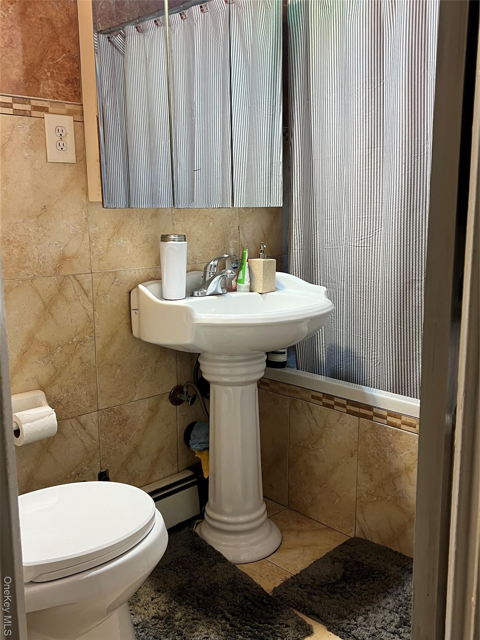 Single Family 233rd  Bronx, NY 10466, MLS-942304-10