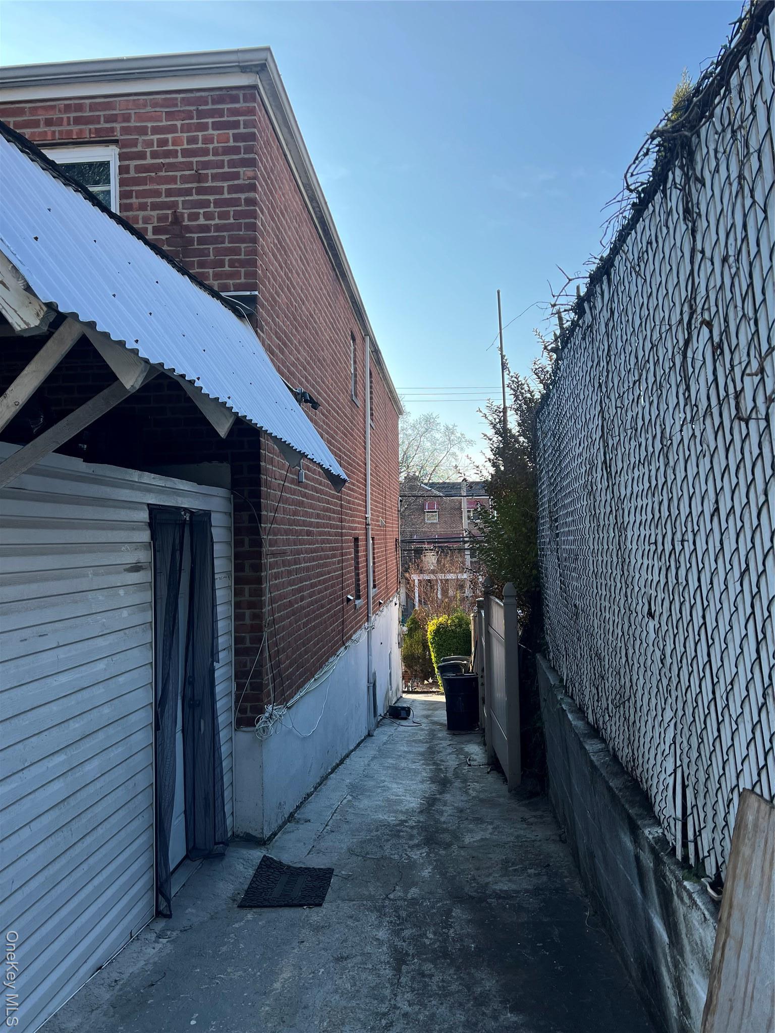 Single Family 233rd  Bronx, NY 10466, MLS-942304-11