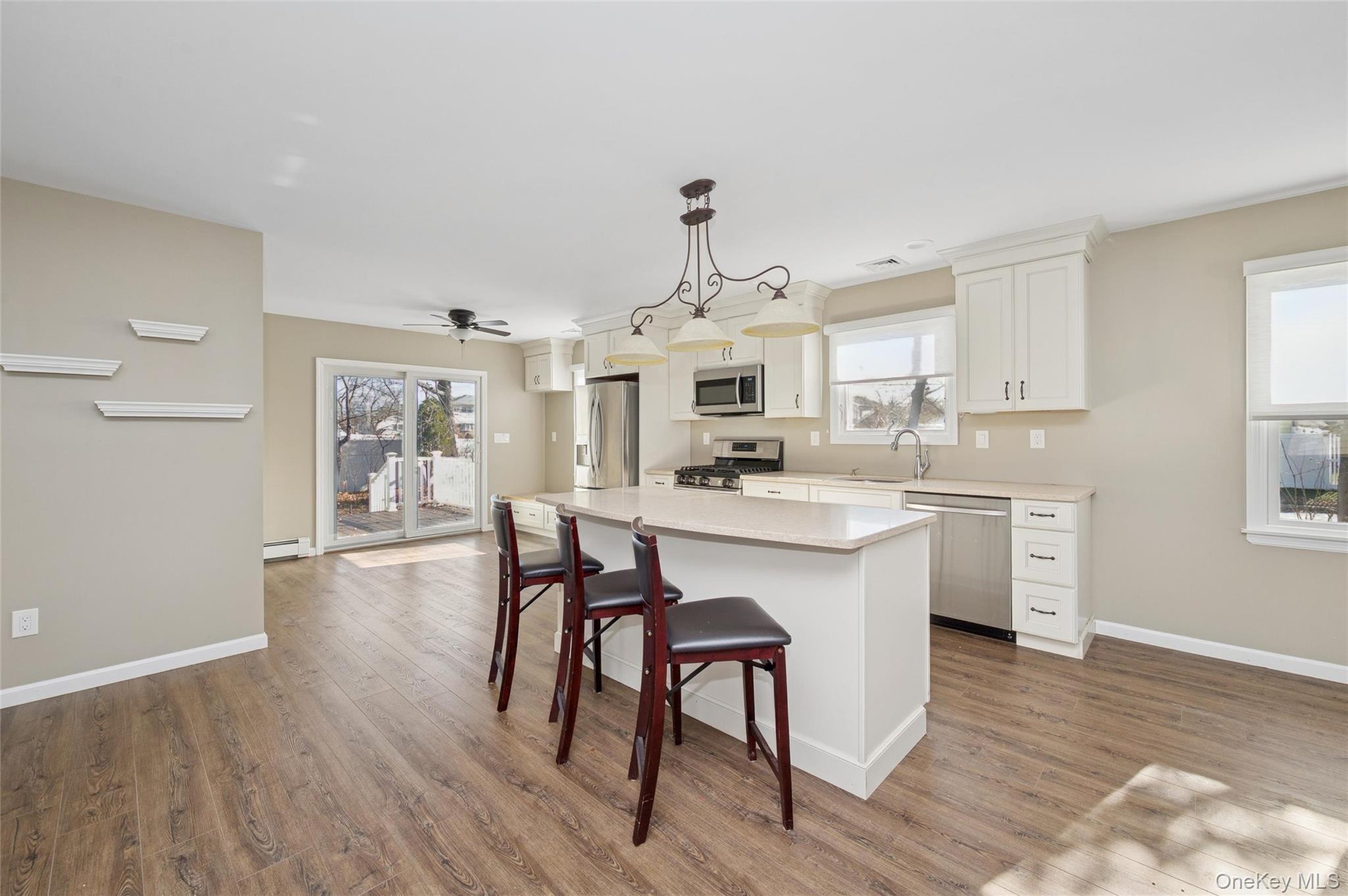 Single Family Willow Nassau County, NY 11793, MLS-942330-6