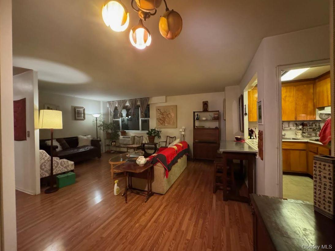 Coop 39  Queens, NY 11377, MLS-942350-2