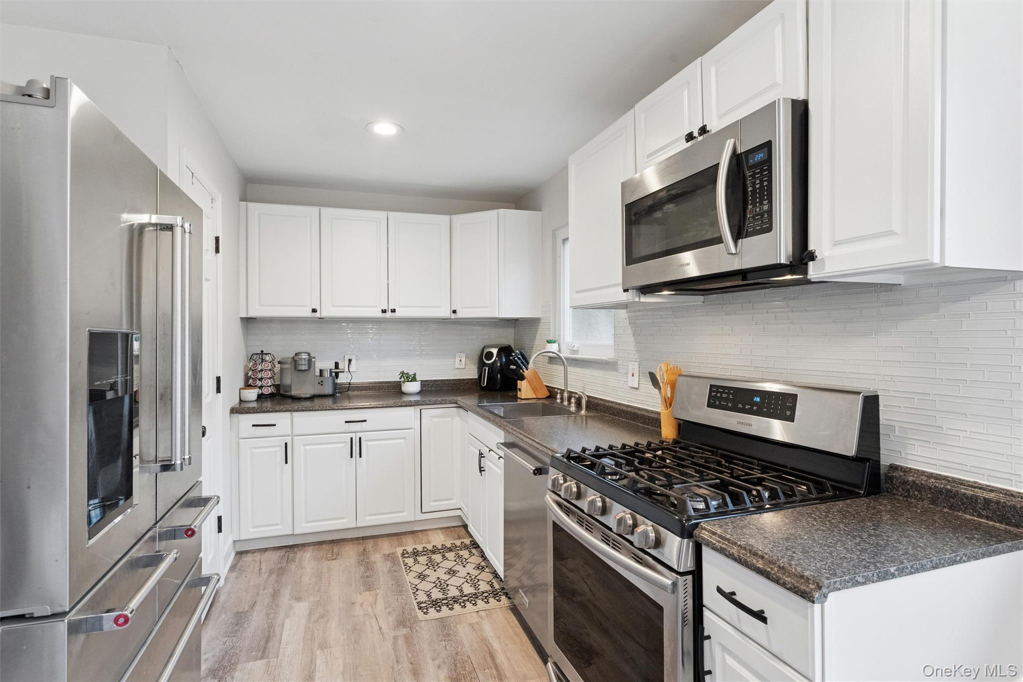 Single Family Howell Suffolk County, NY 11972, MLS-942376-11