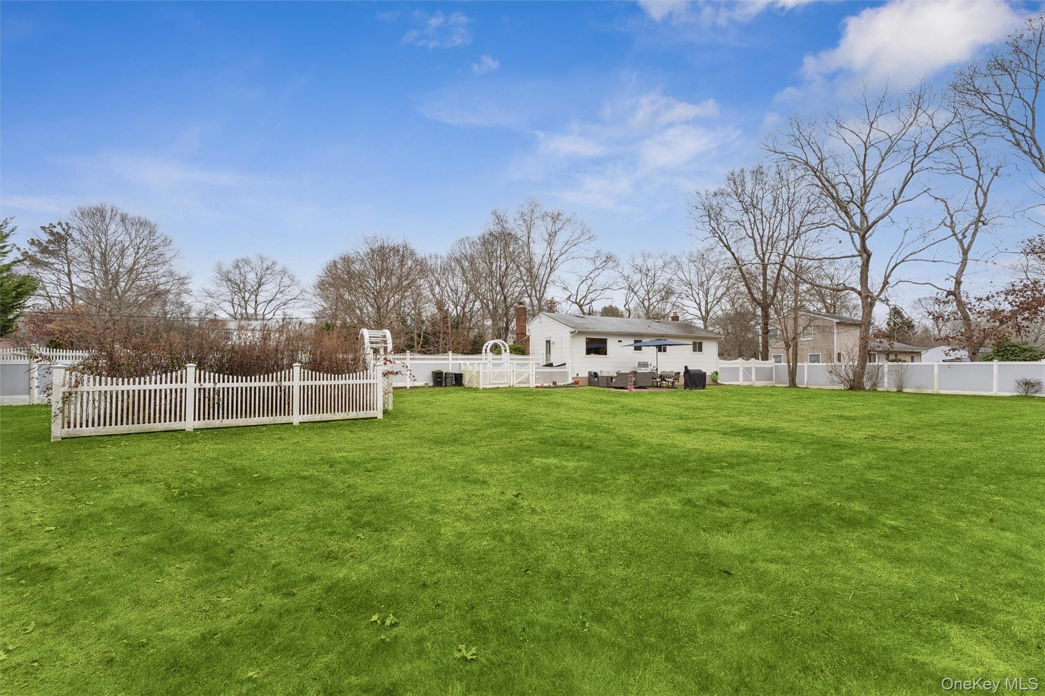 Single Family Howell Suffolk County, NY 11972, MLS-942376-4