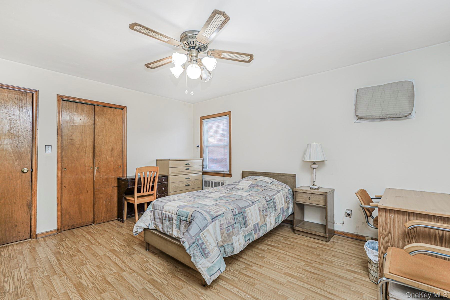 Single Family Evergreen Staten Island, NY 10305, MLS-942393-13