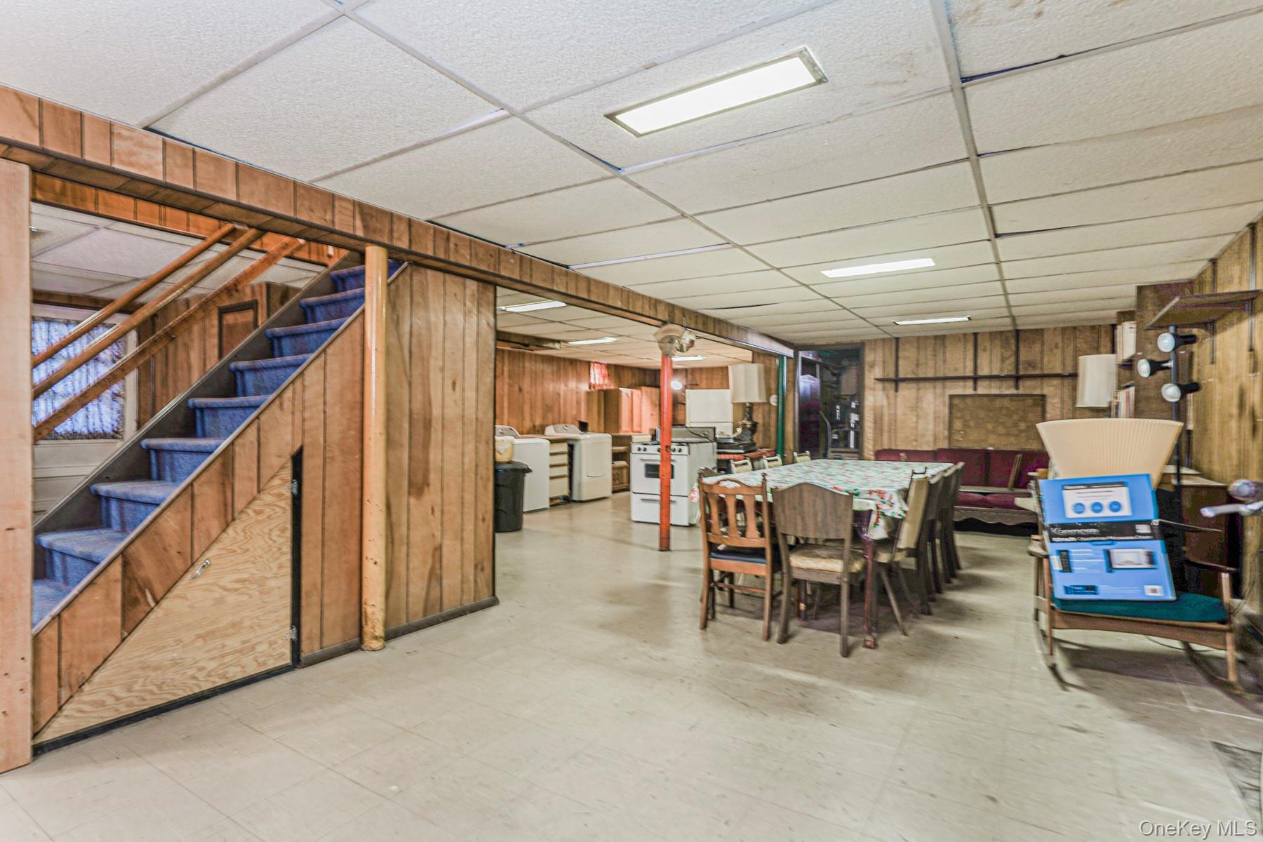 Single Family Evergreen Staten Island, NY 10305, MLS-942393-26