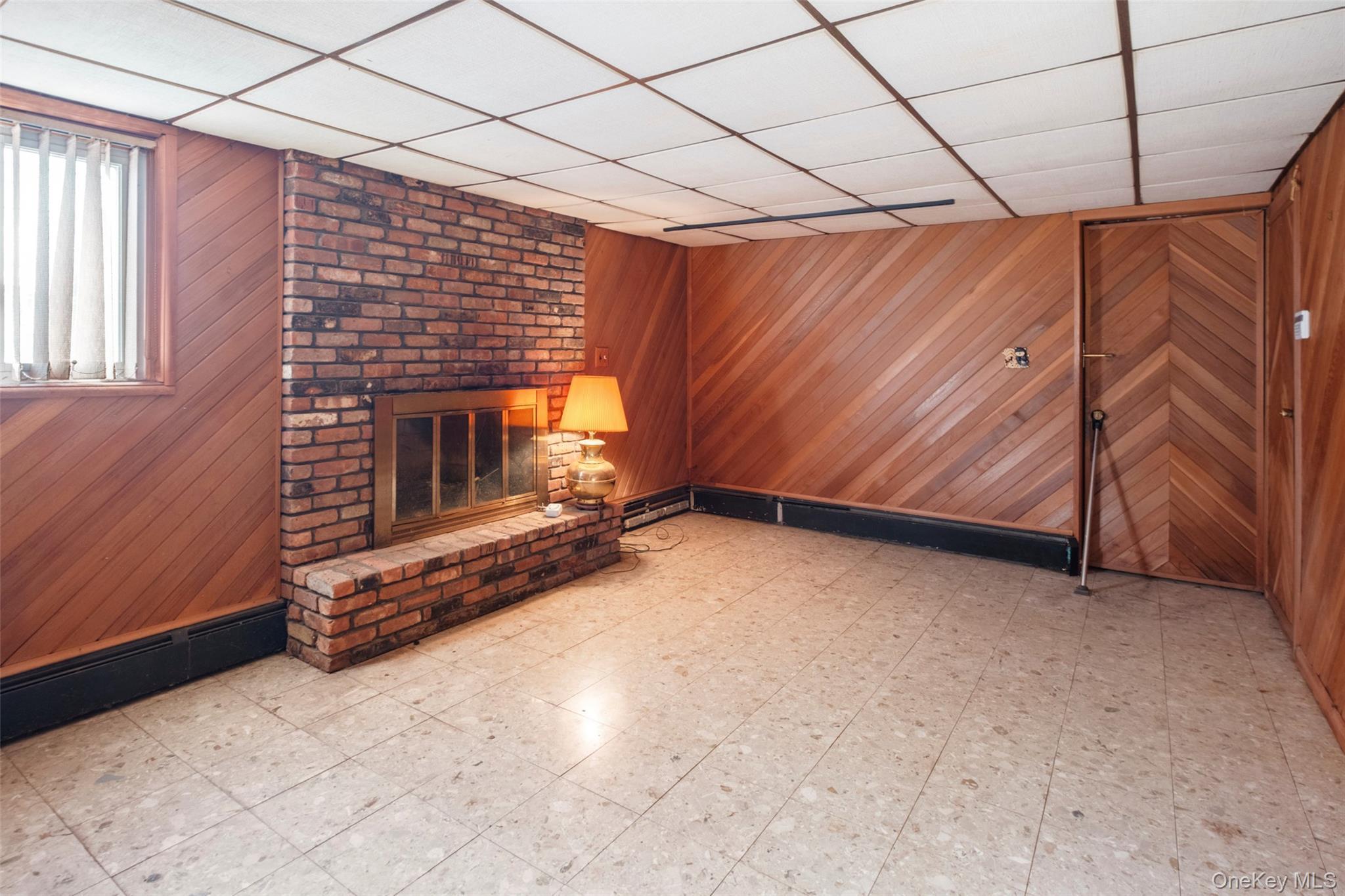 Single Family Birchwood Park Nassau County, NY 11791, MLS-942399-23