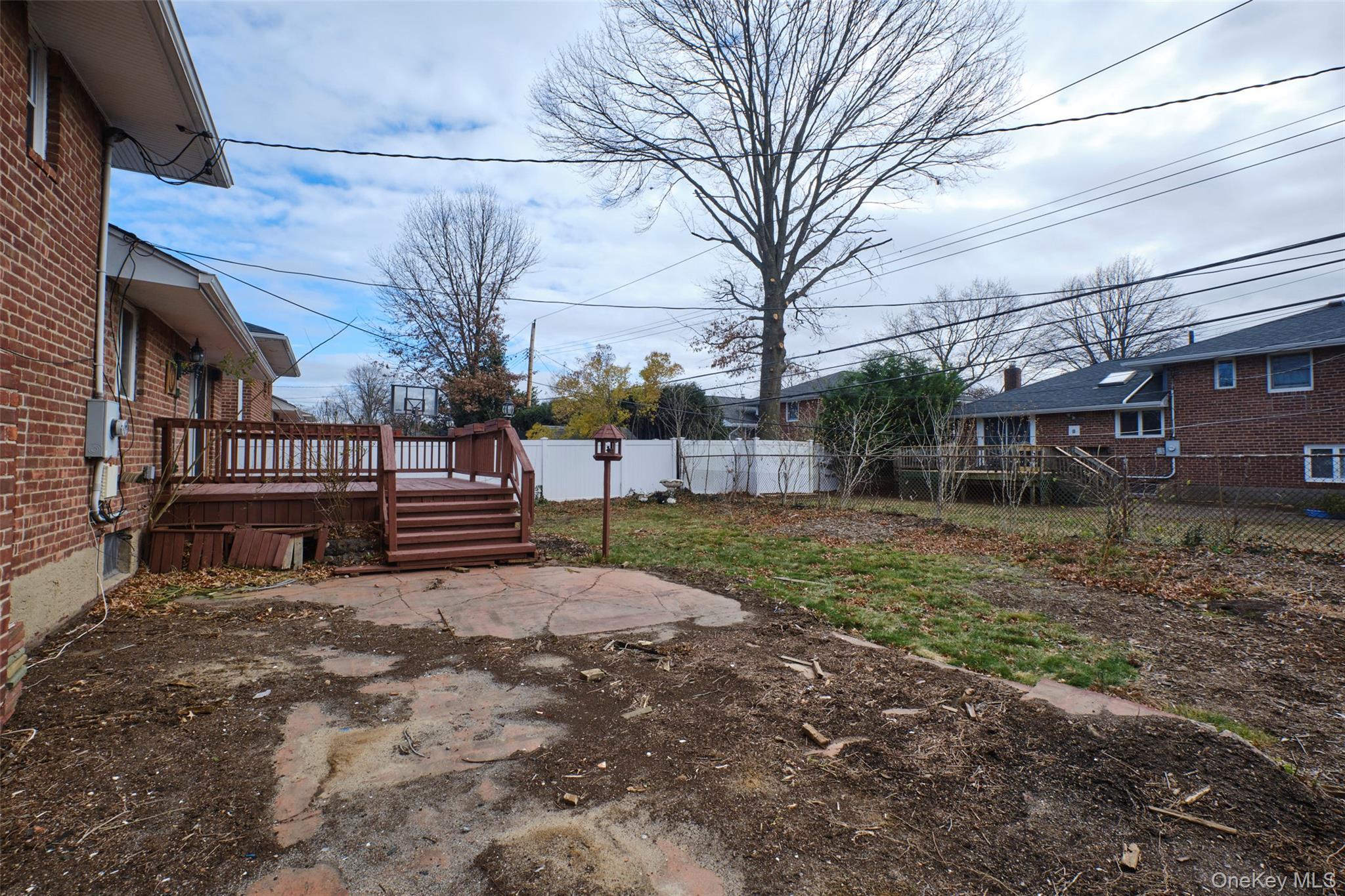 Single Family Birchwood Park  Nassau County, NY 11791, MLS-942399-31