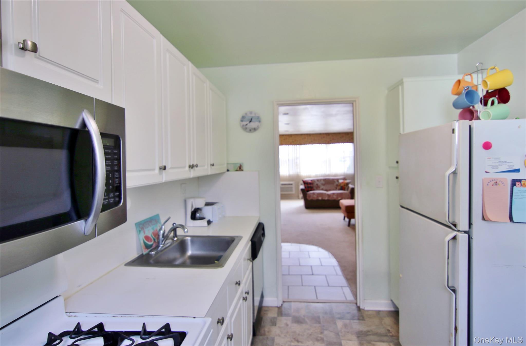 Condo Avon  Westchester County, NY 10573, MLS-942412-12