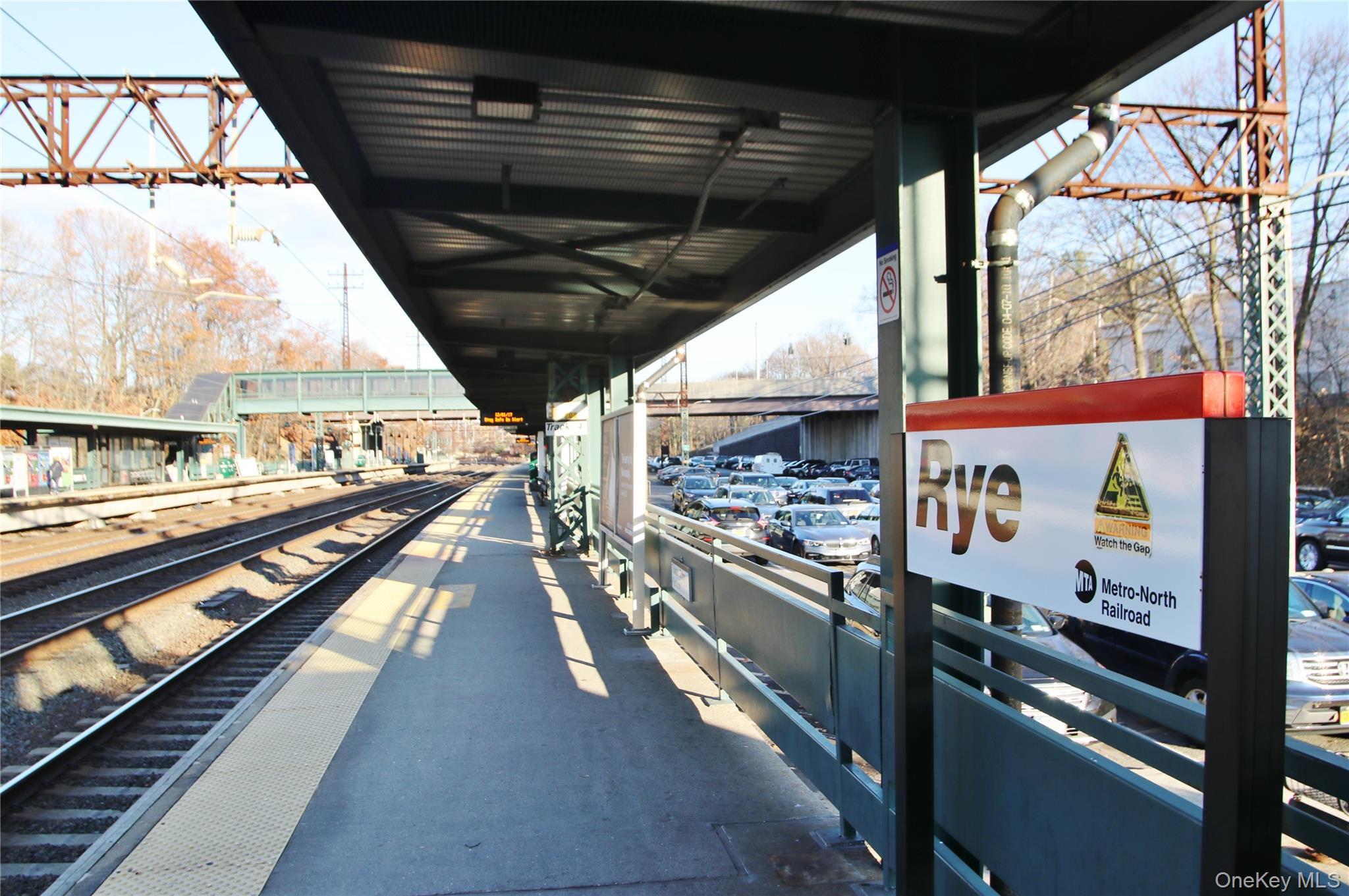 Condo Avon  Westchester County, NY 10573, MLS-942412-21