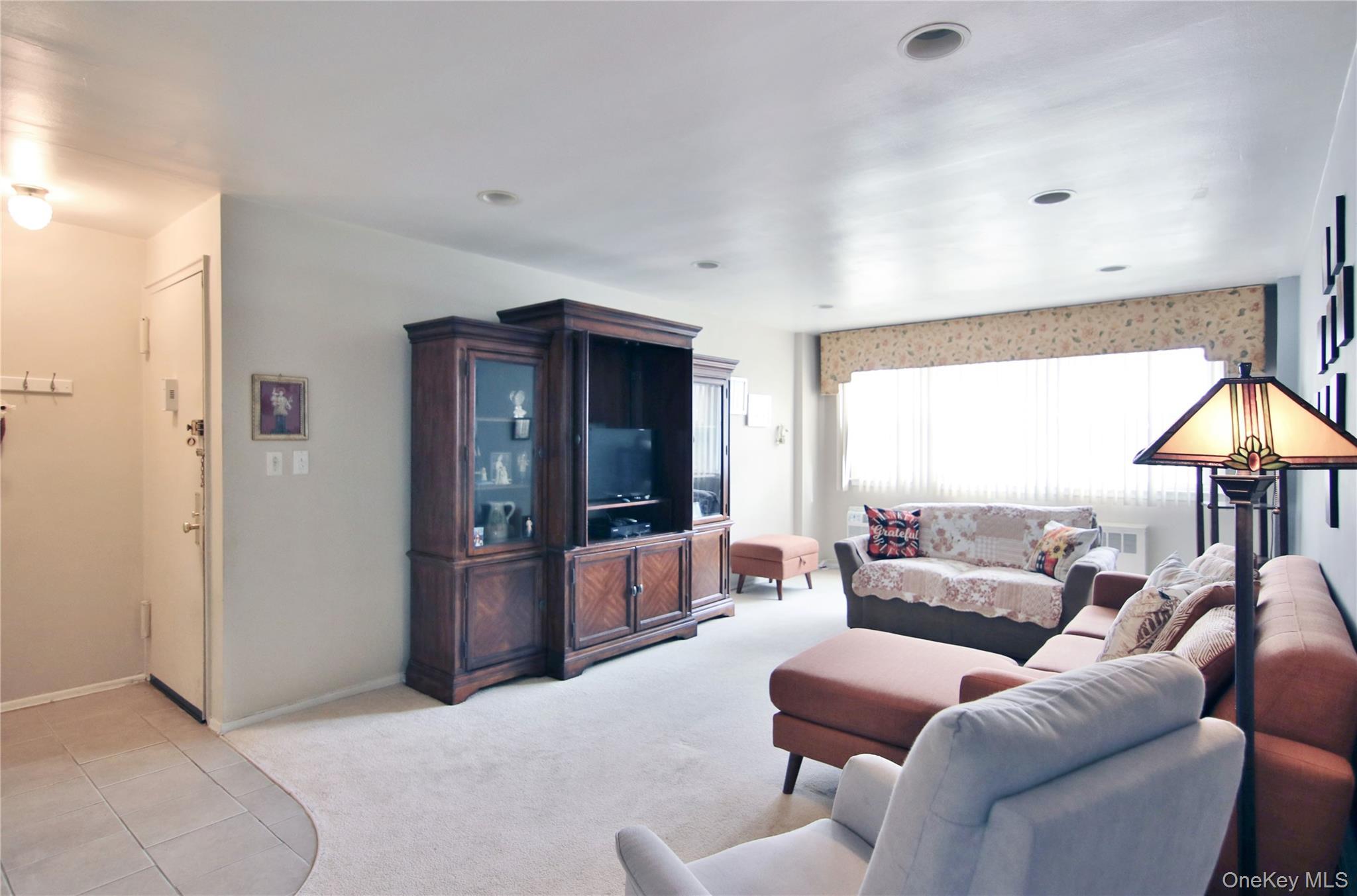 Condo Avon  Westchester County, NY 10573, MLS-942412-5