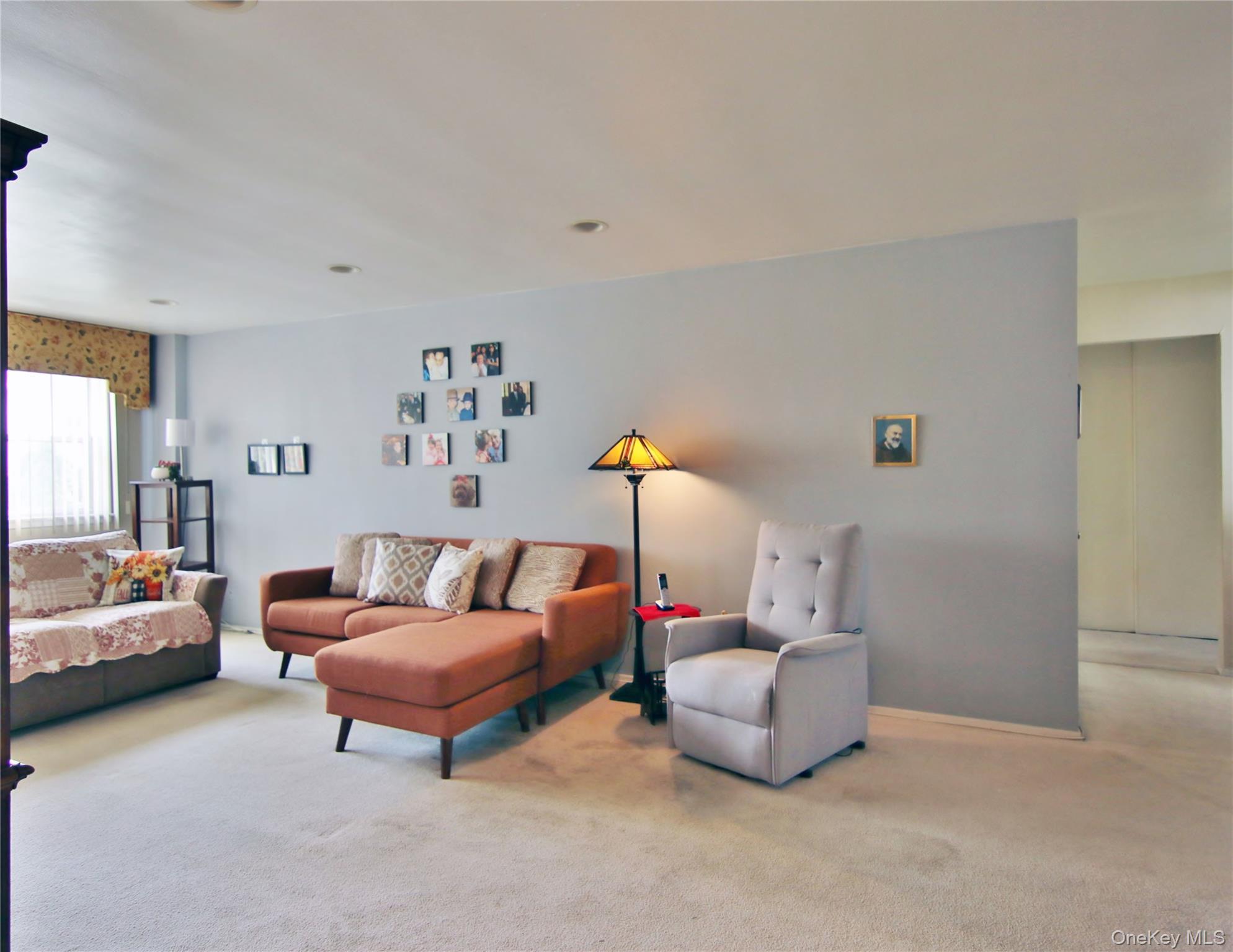 Condo Avon  Westchester County, NY 10573, MLS-942412-8