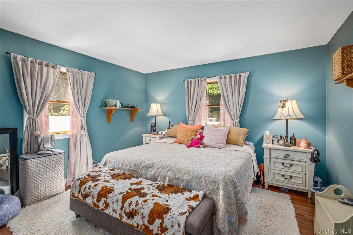 Single Family Upland Suffolk County, NY 11731, MLS-942433-15