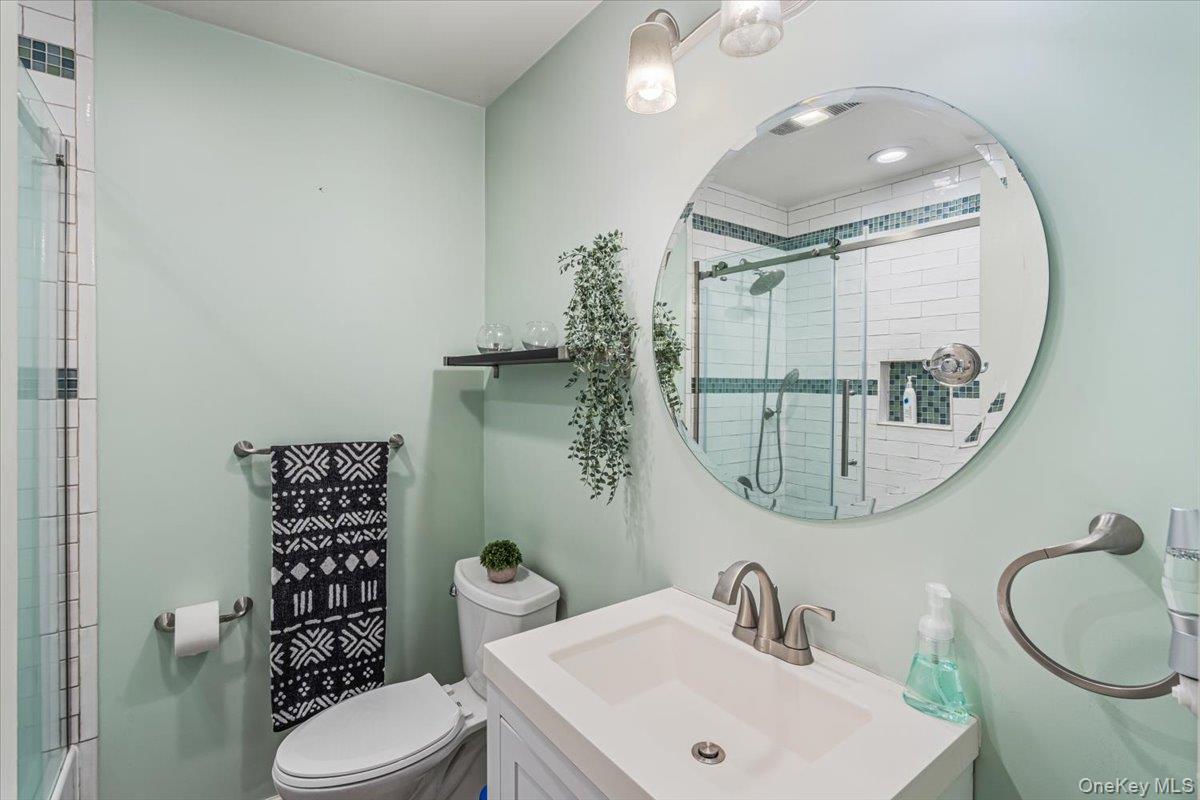 Single Family Upland Suffolk County, NY 11731, MLS-942433-23