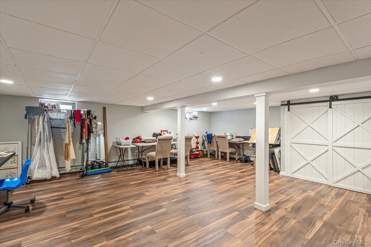 Single Family Upland Suffolk County, NY 11731, MLS-942433-26