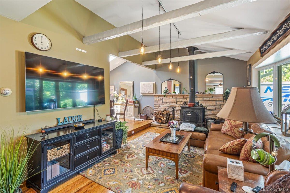 Single Family Upland Suffolk County, NY 11731, MLS-942433-3