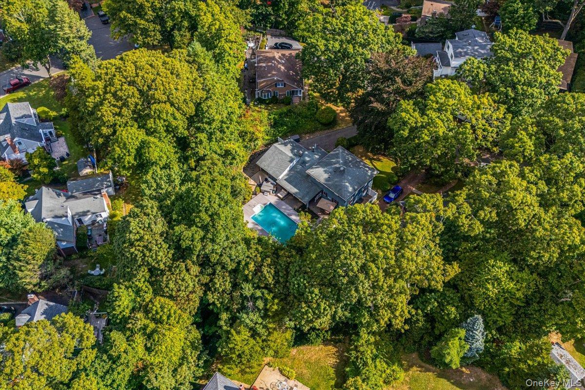 Single Family Upland Suffolk County, NY 11731, MLS-942433-39