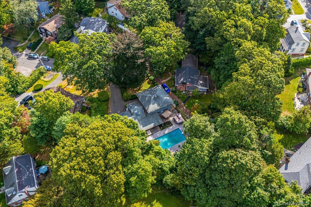 Single Family Upland Suffolk County, NY 11731, MLS-942433-40