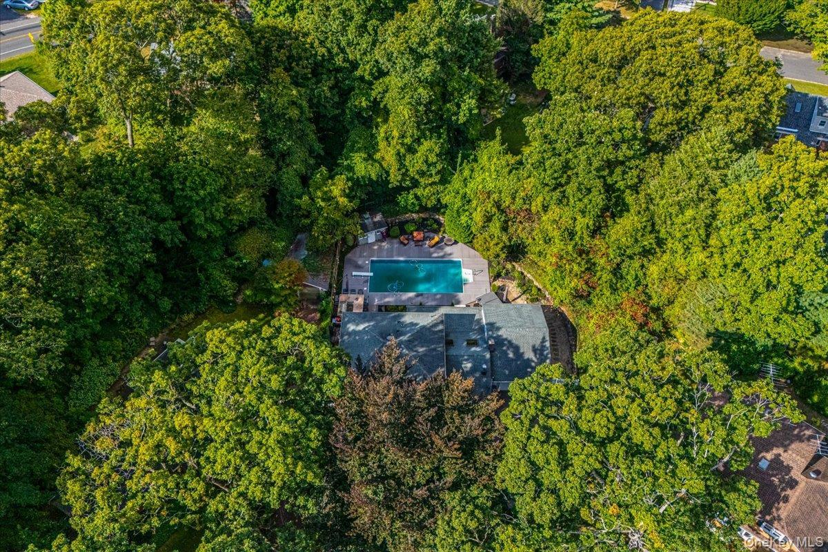 Single Family Upland Suffolk County, NY 11731, MLS-942433-41