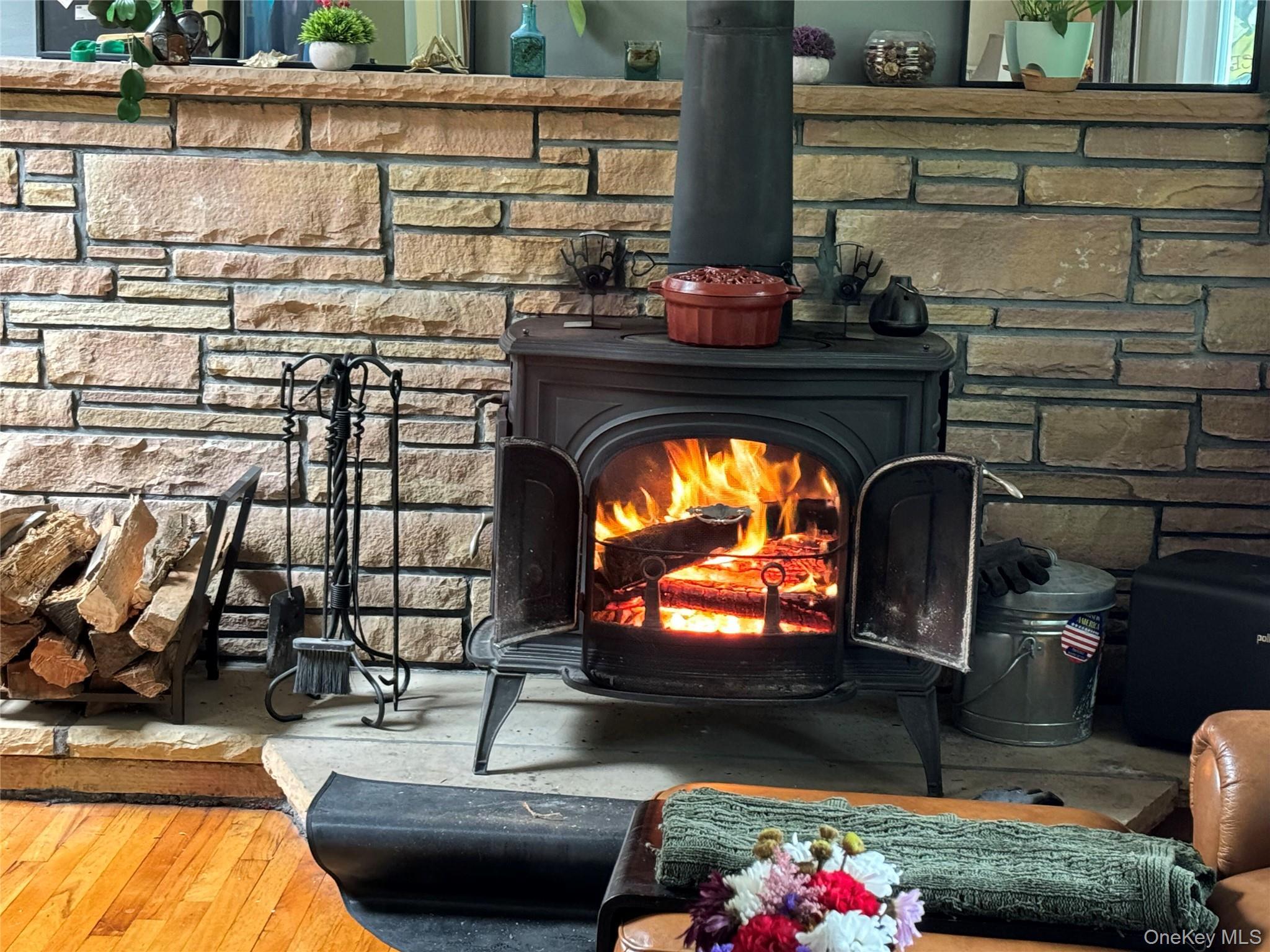 Single Family Upland  Suffolk County, NY 11731, MLS-942433-48