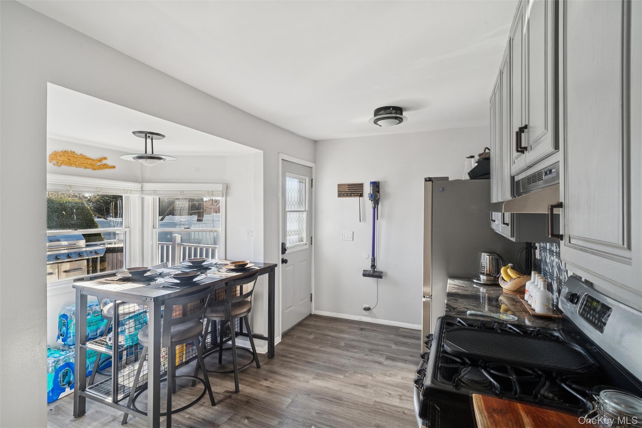 Single Family 18th  Suffolk County, NY 11704, MLS-942454-10