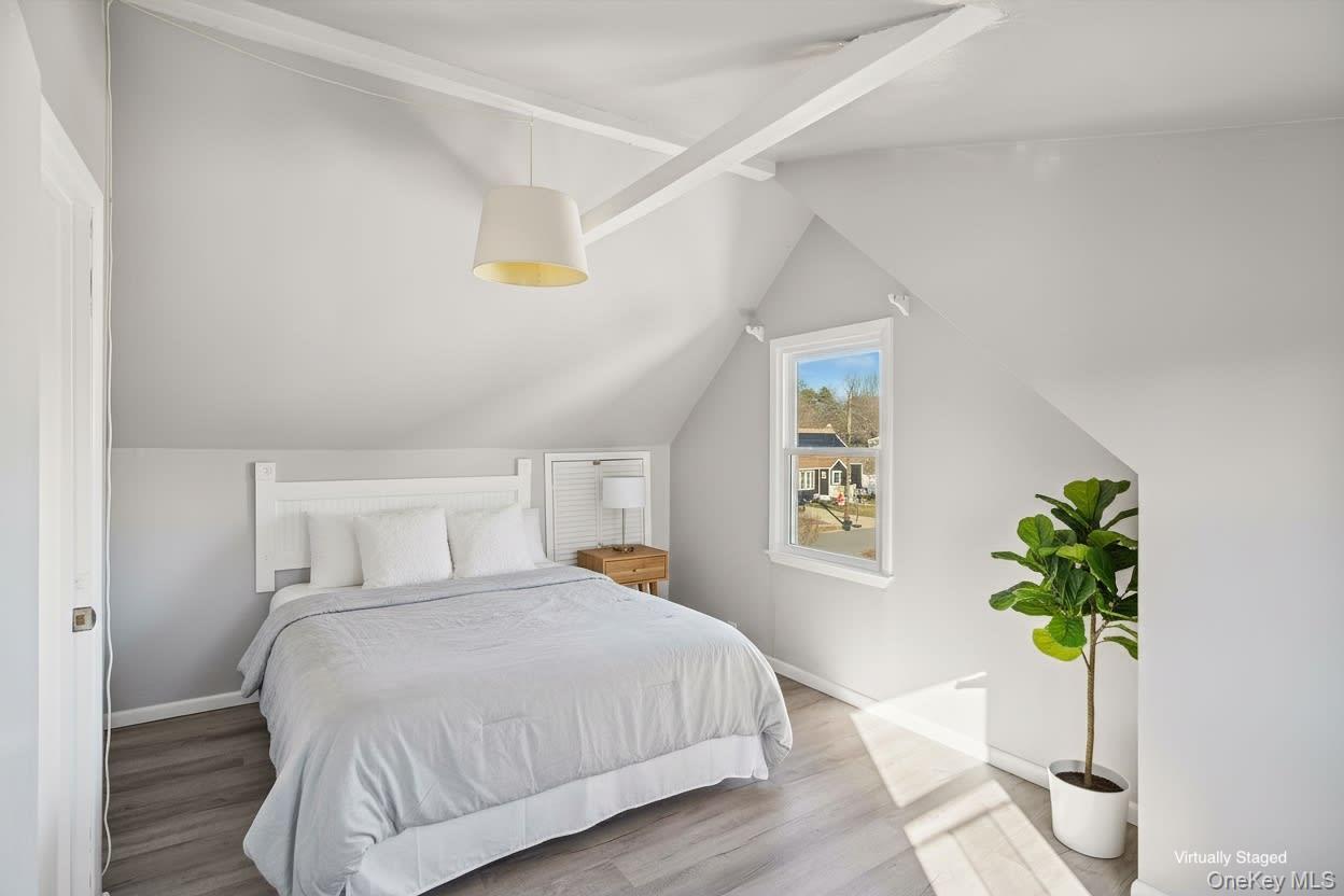 Single Family 18th  Suffolk County, NY 11704, MLS-942454-23