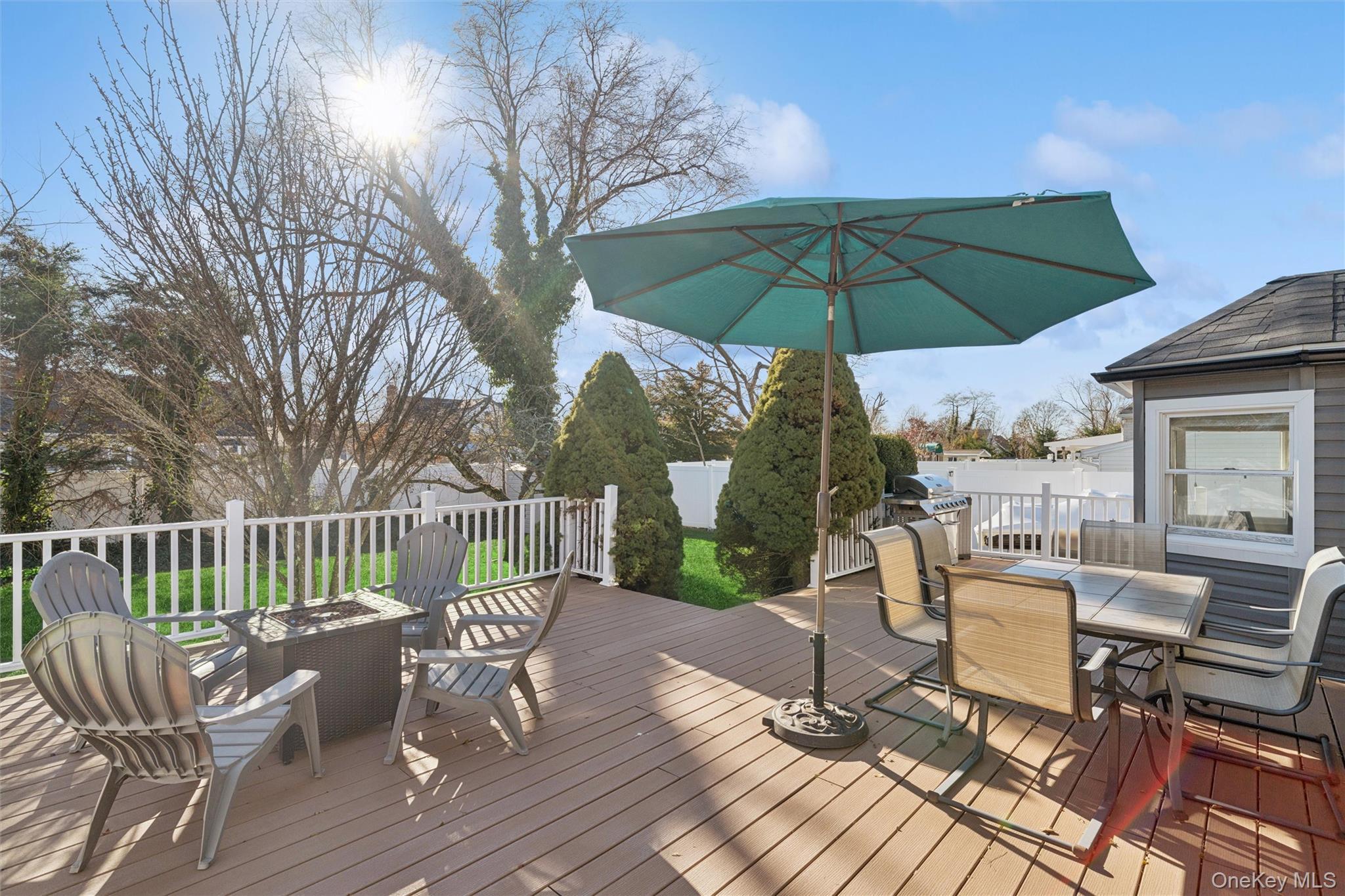 Single Family 18th  Suffolk County, NY 11704, MLS-942454-26