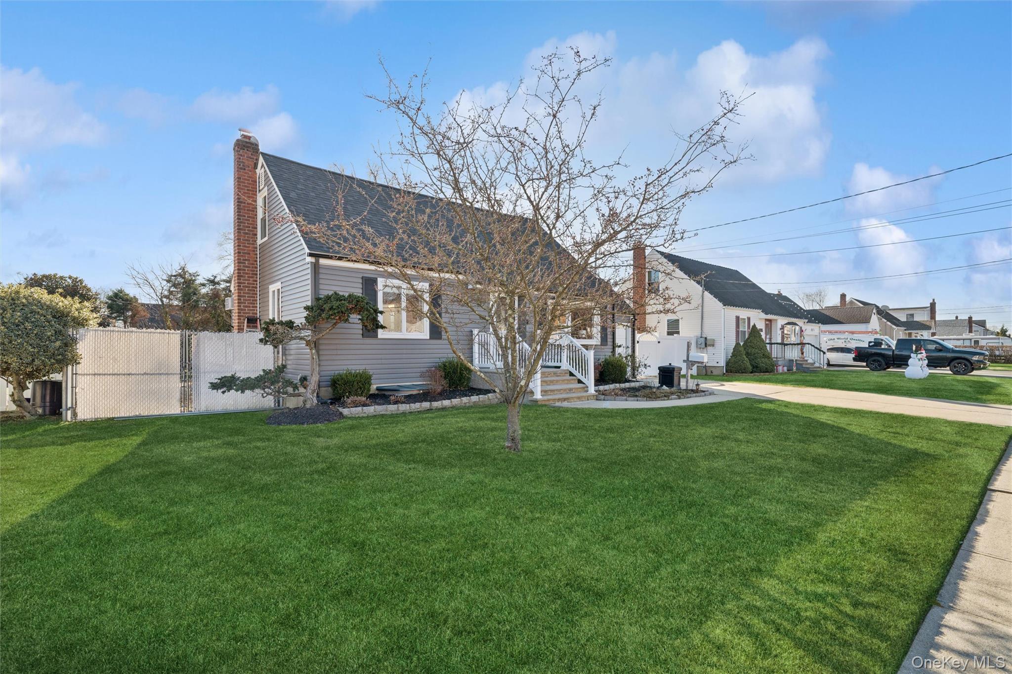 Single Family 18th  Suffolk County, NY 11704, MLS-942454-3