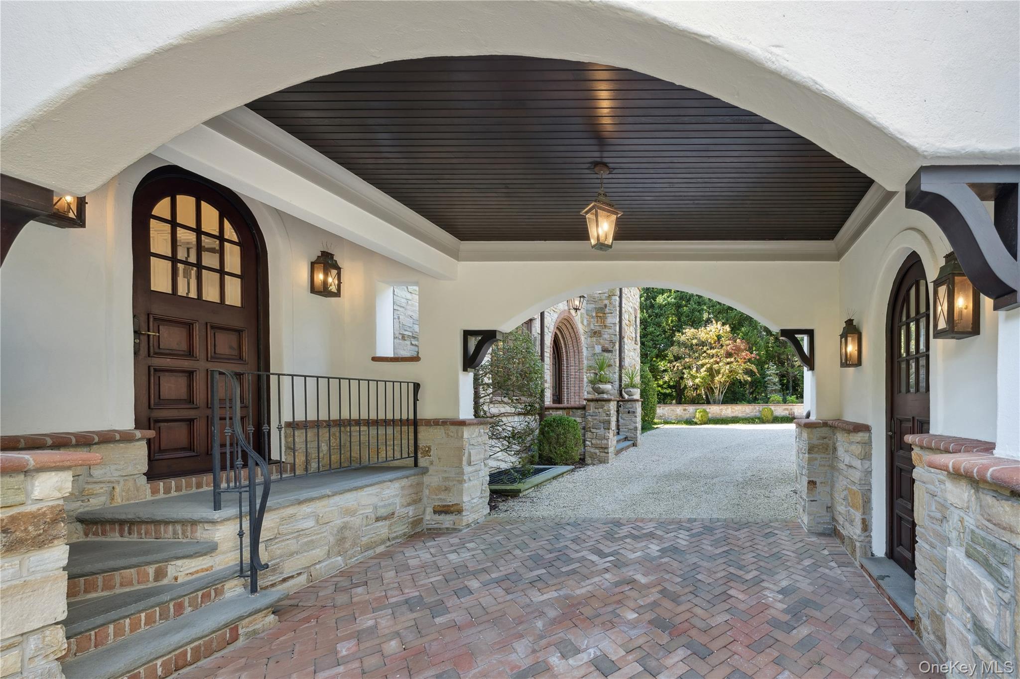 Single Family Centre Island  Nassau County, NY 11771, MLS-942466-25