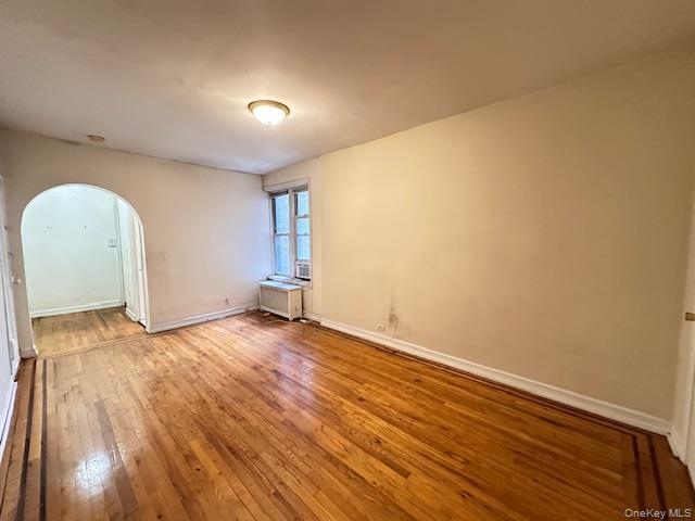 Coop Bennett  Manhattan, NY 10040, MLS-942478-11