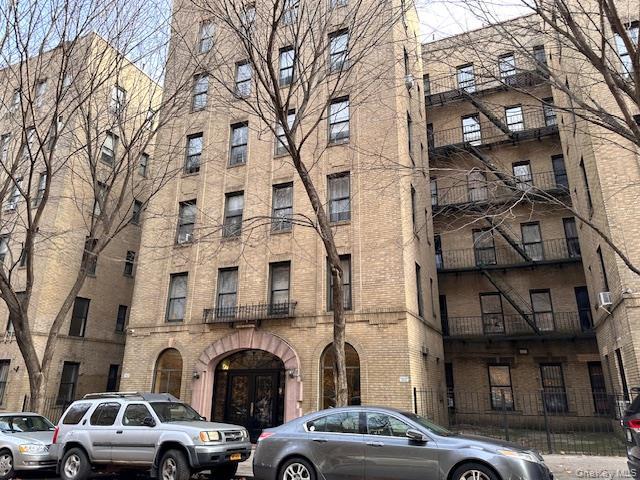 Coop Bennett  Manhattan, NY 10040, MLS-942478-3
