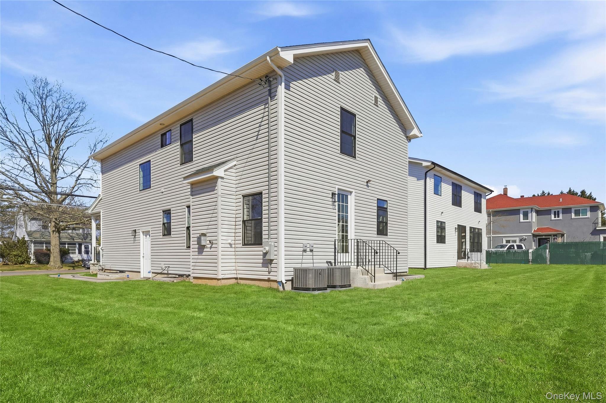 Single Family Woodward Avenue Nassau County, NY 11793, MLS-942496-4